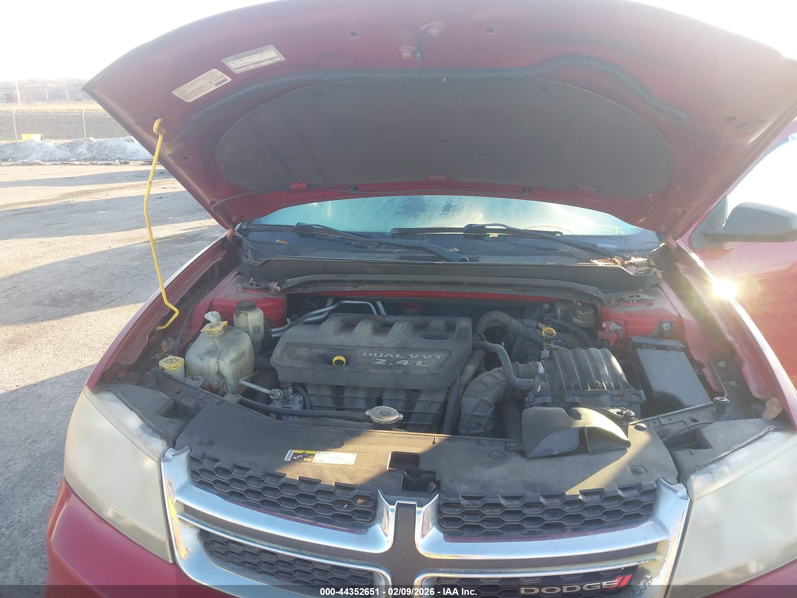 DODGE AVENGER image 10