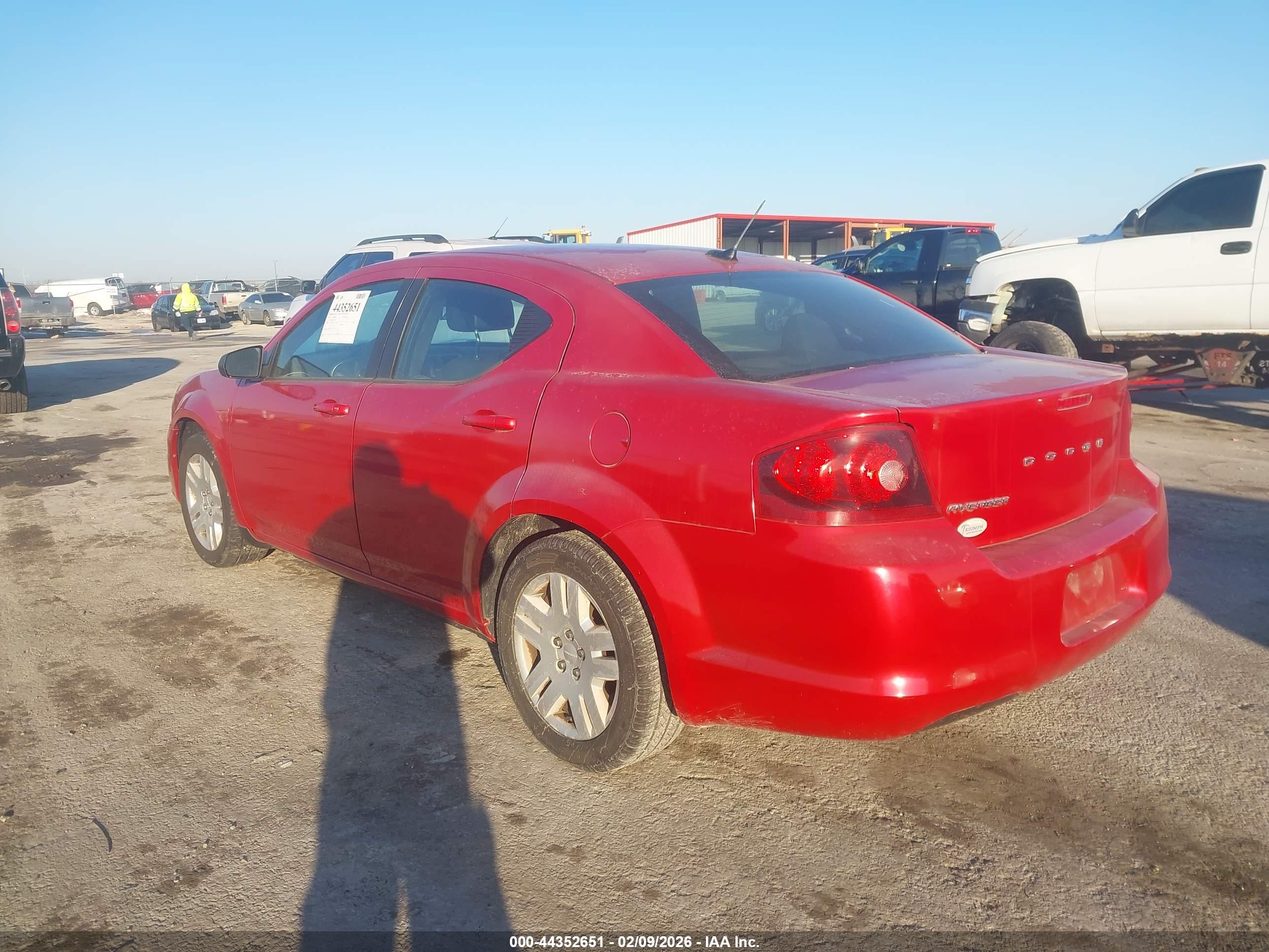 DODGE AVENGER image 3