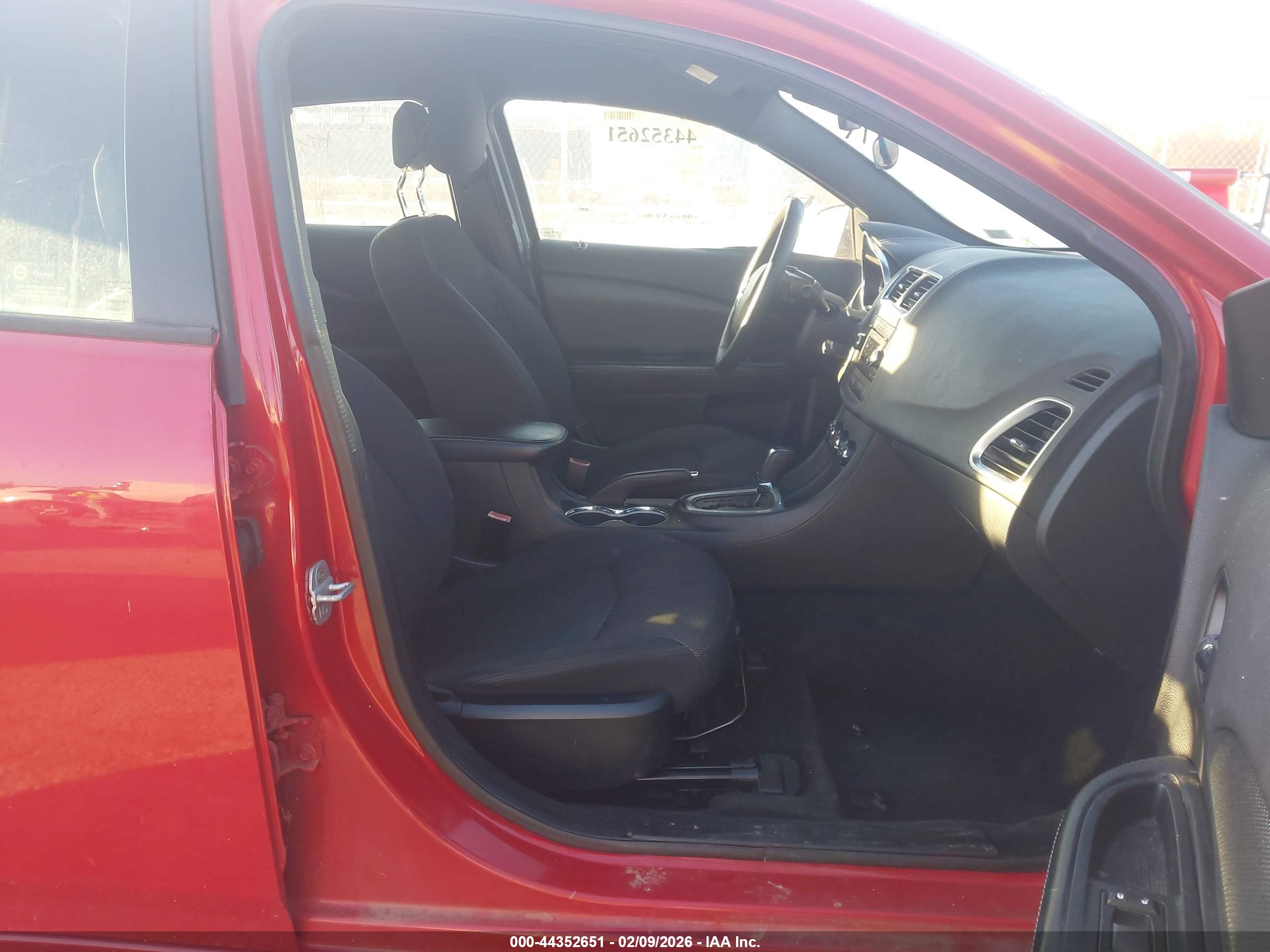 DODGE AVENGER image 5