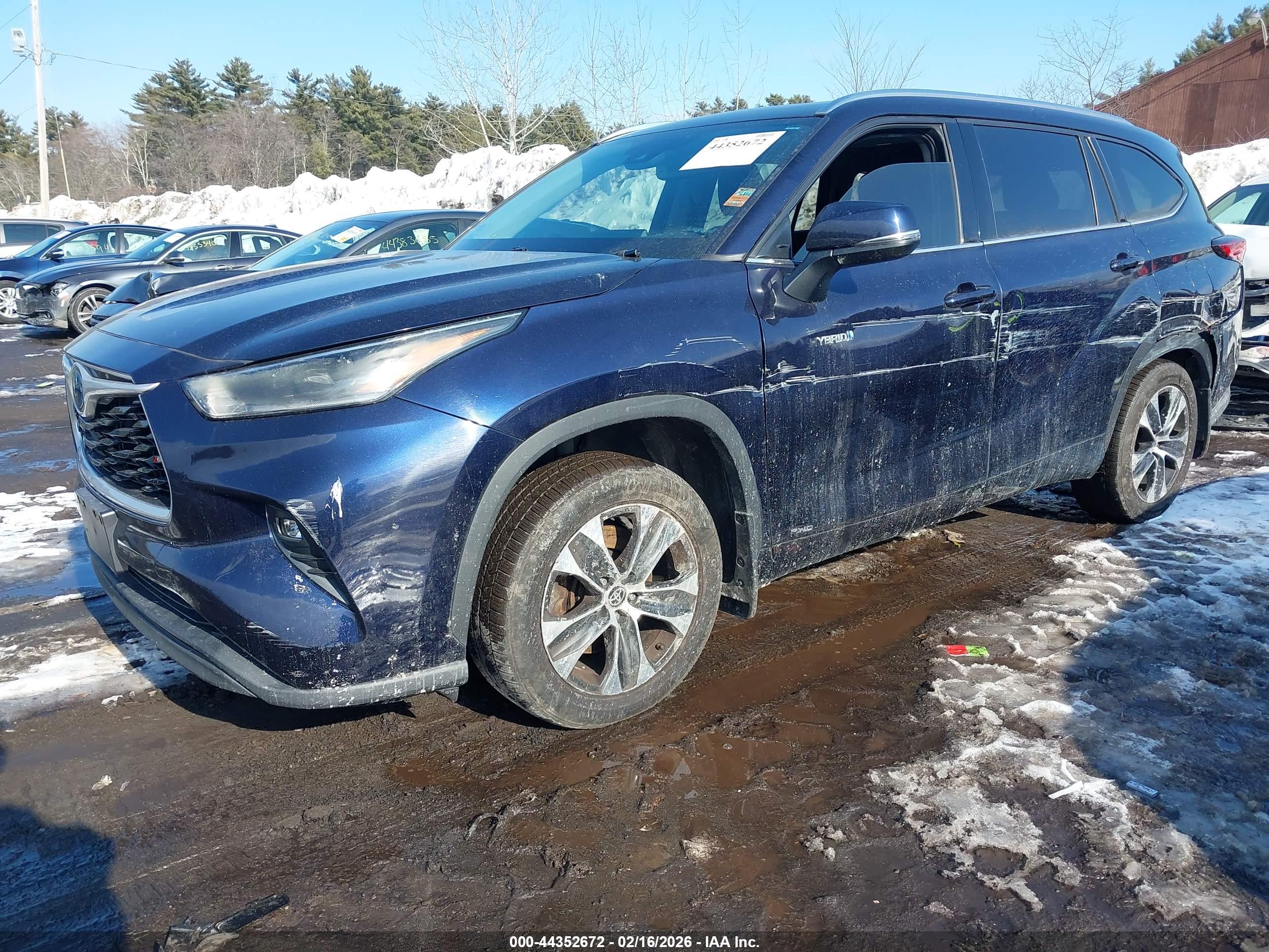 TOYOTA HIGHLANDER image 2