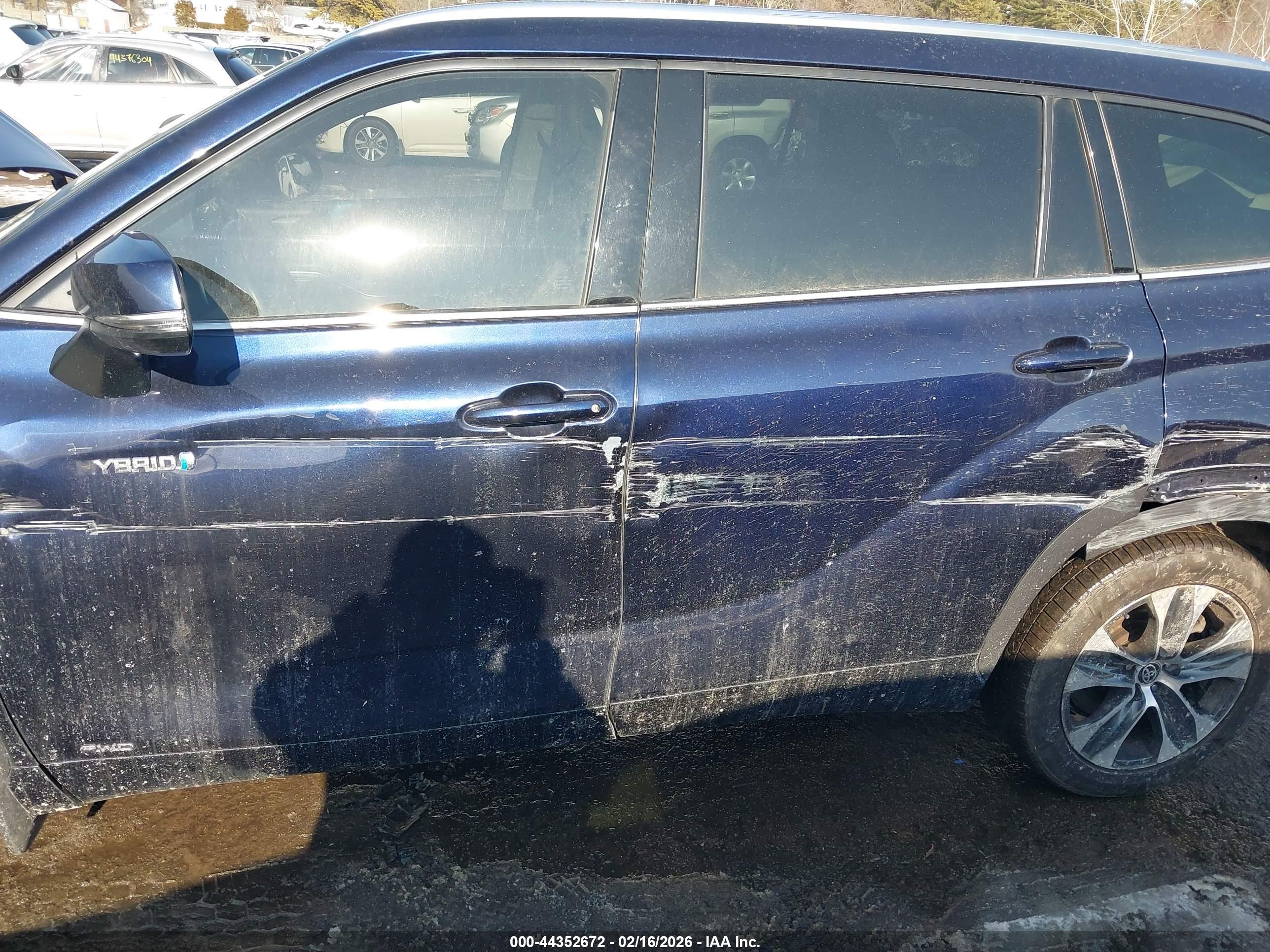 TOYOTA HIGHLANDER image 6