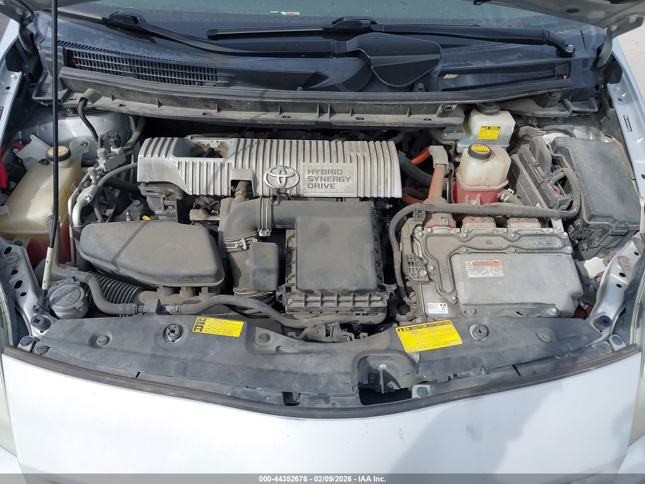 TOYOTA PRIUS image 10
