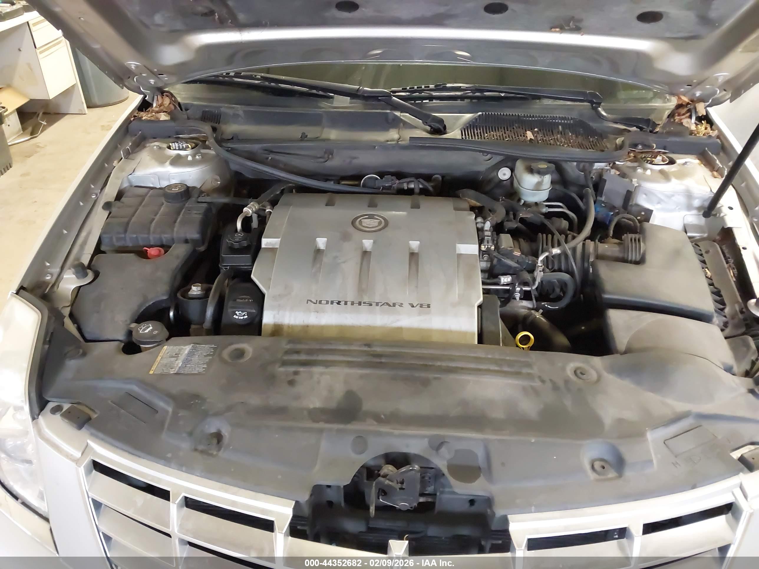 CADILLAC DTS image 10
