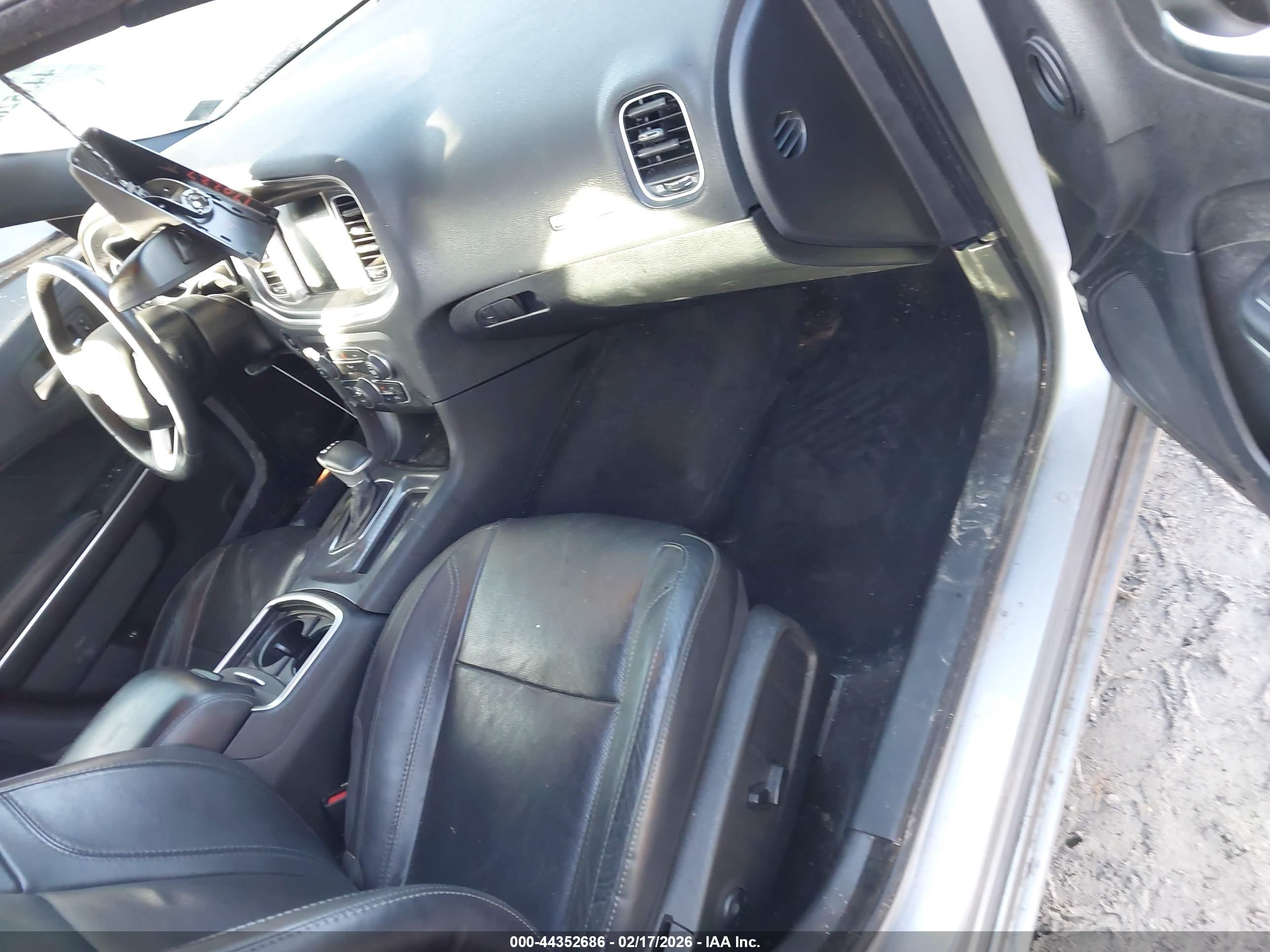 DODGE CHARGER image 5