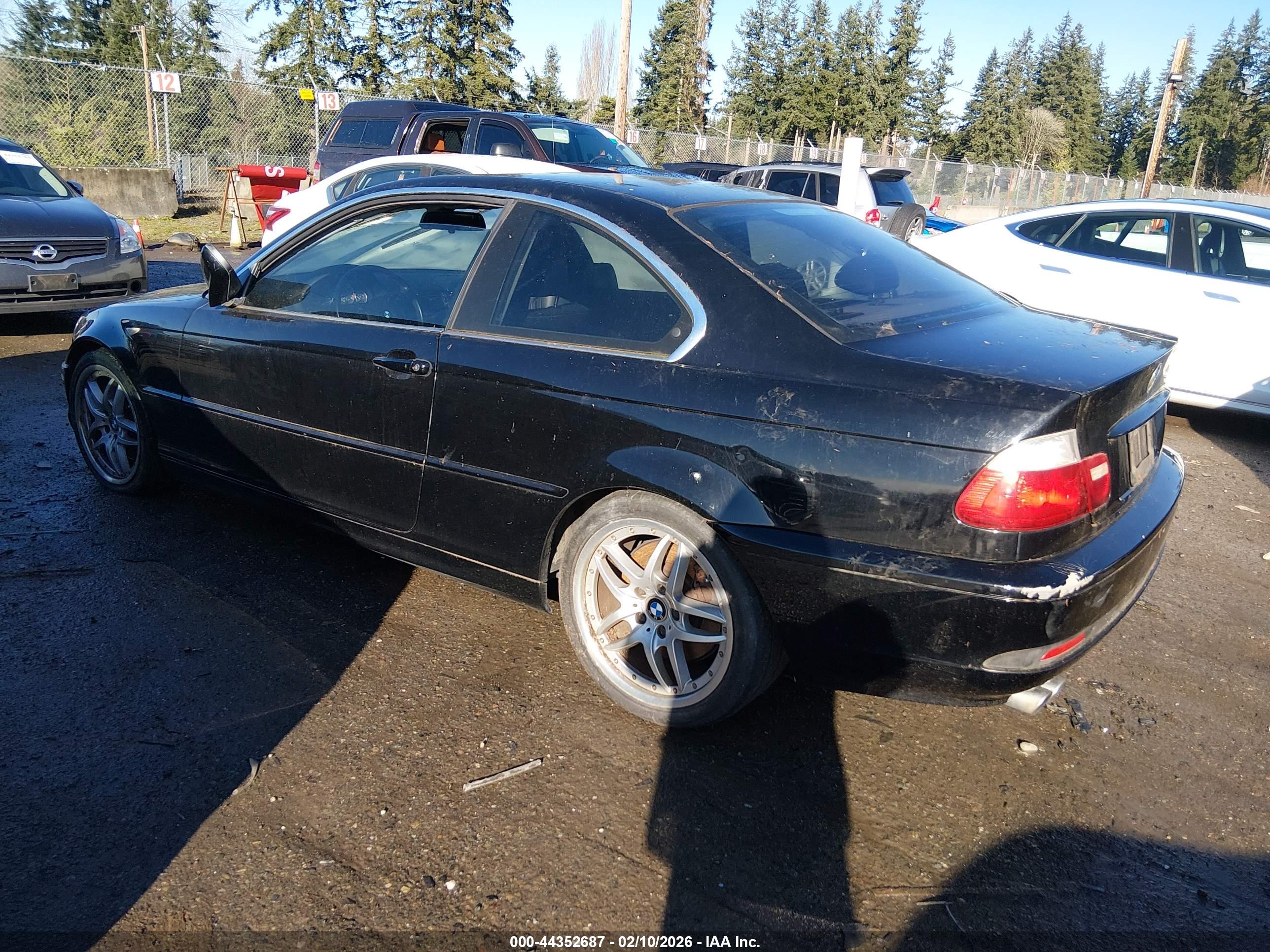 BMW 330CI image 3