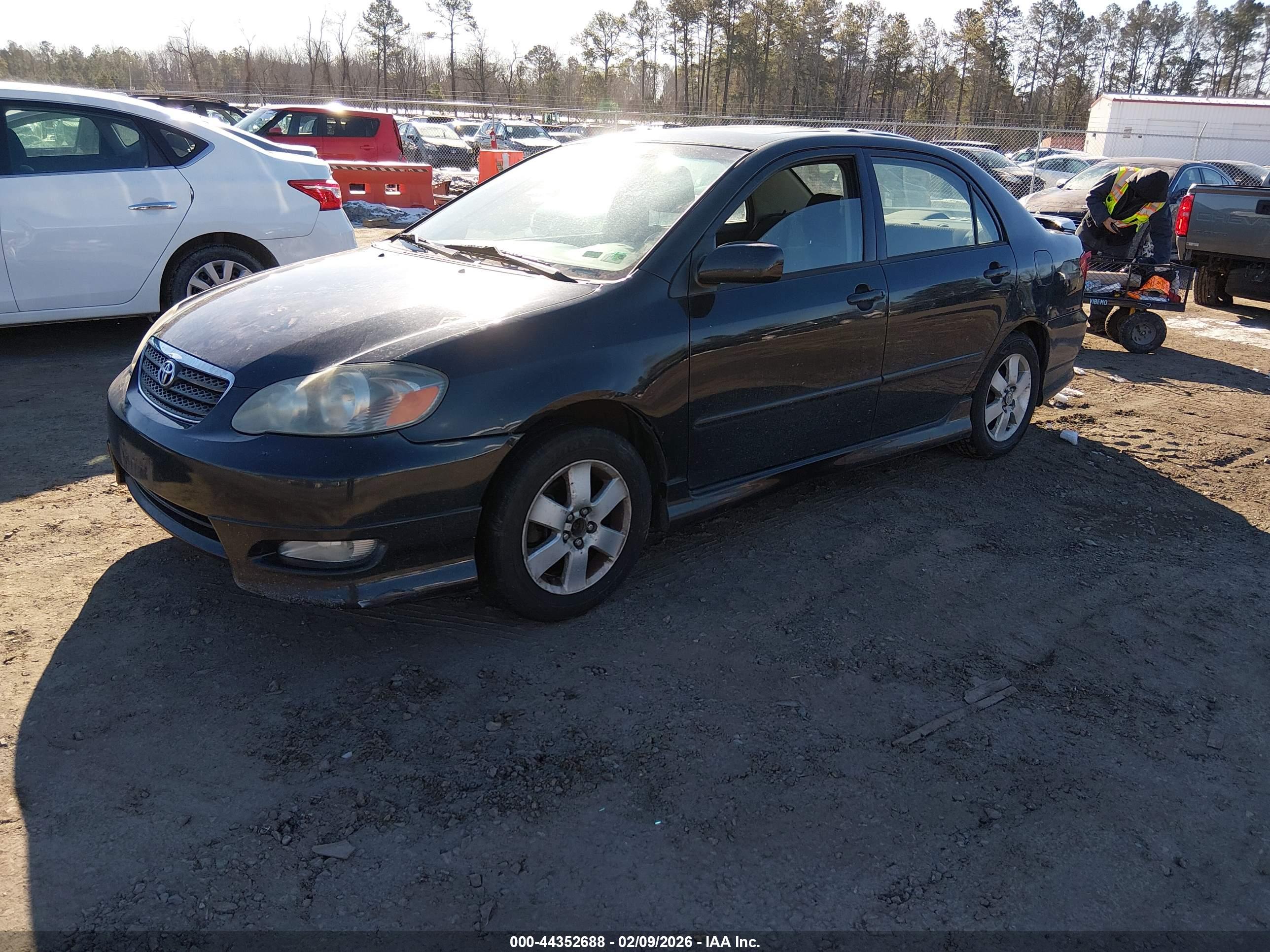 TOYOTA COROLLA image 2