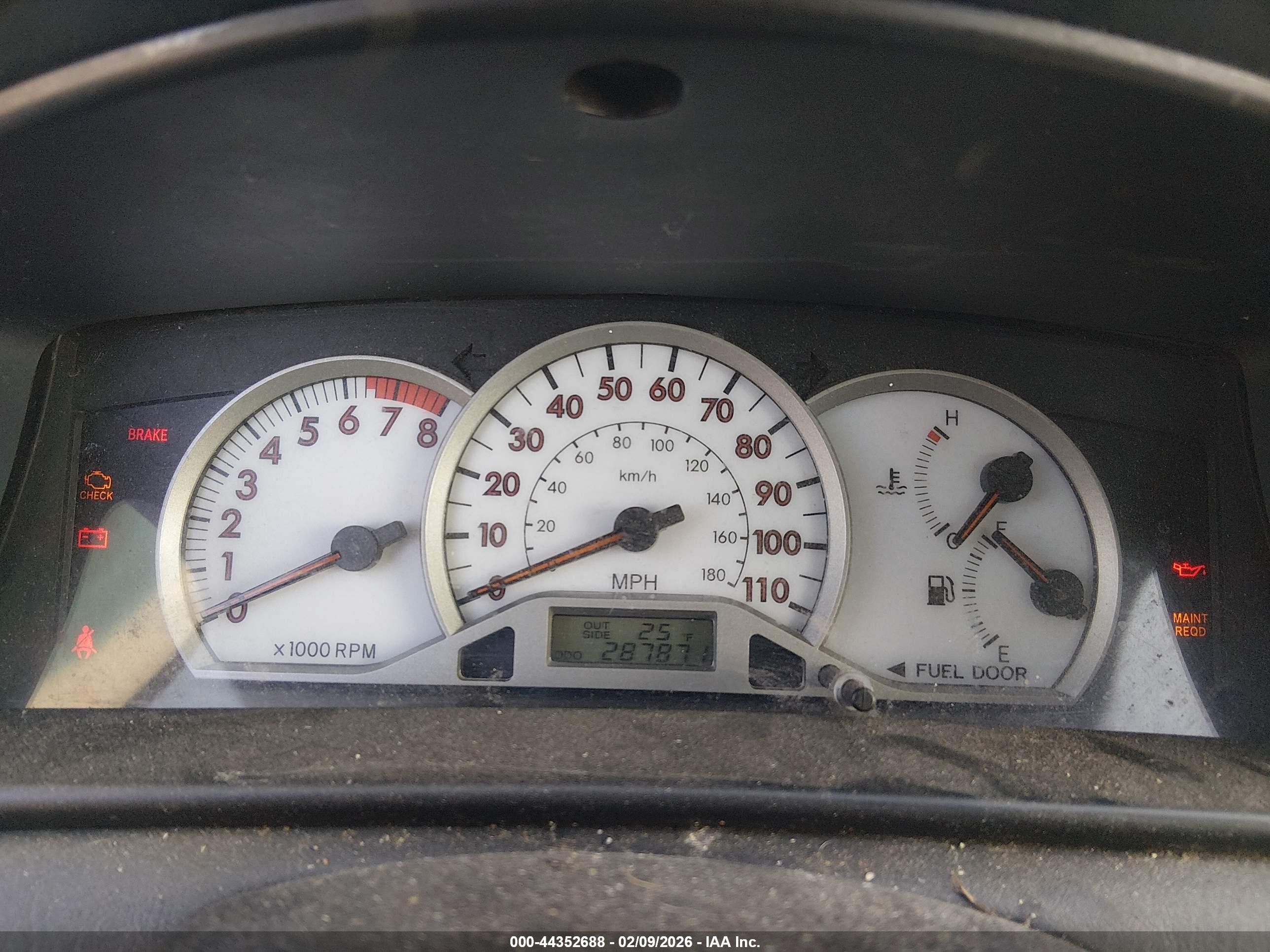 TOYOTA COROLLA image 7