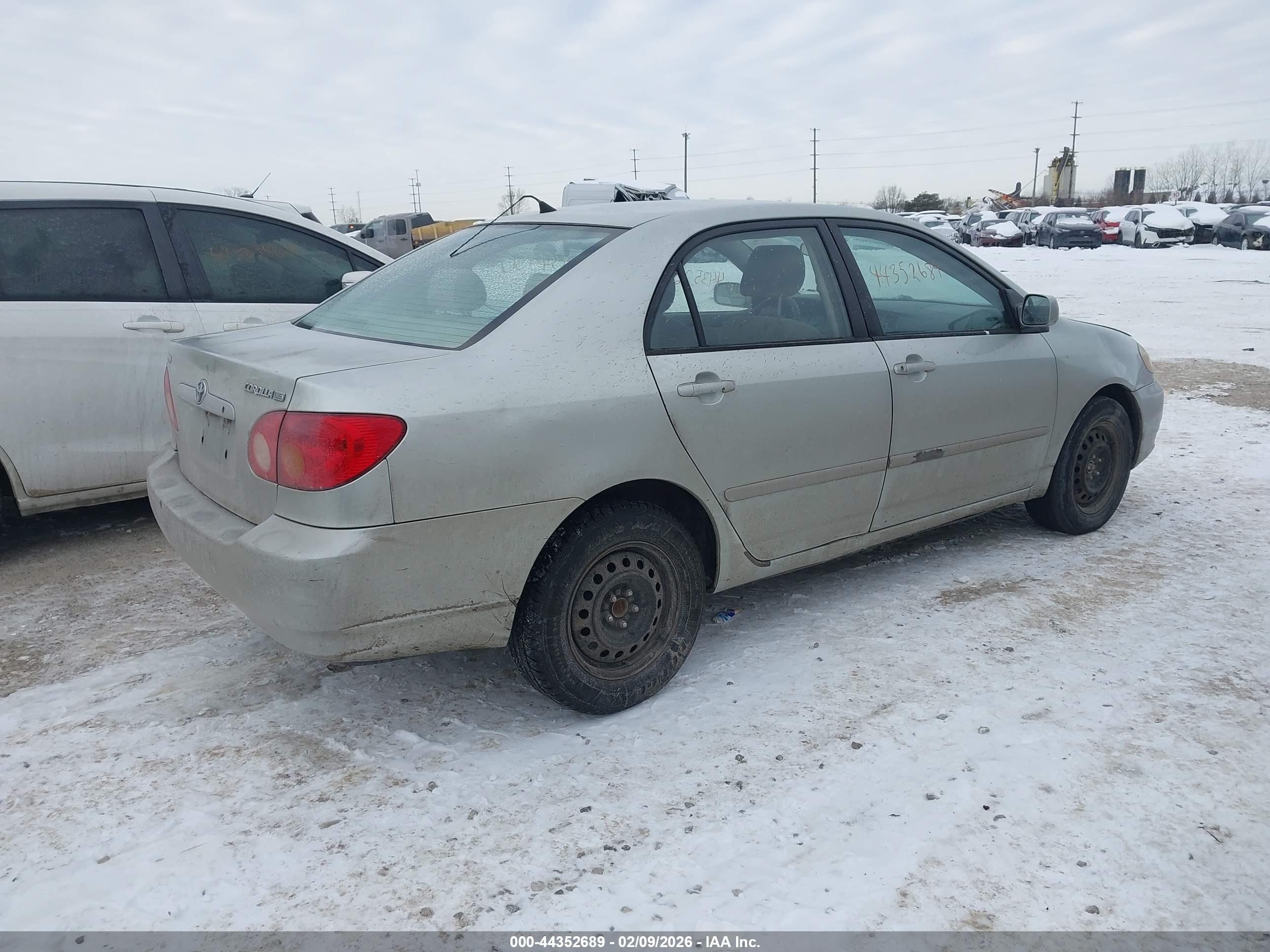 TOYOTA COROLLA image 4