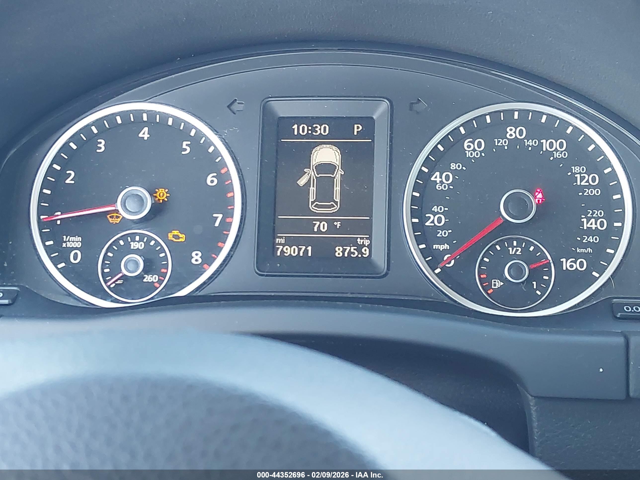 VOLKSWAGEN TIGUAN image 7