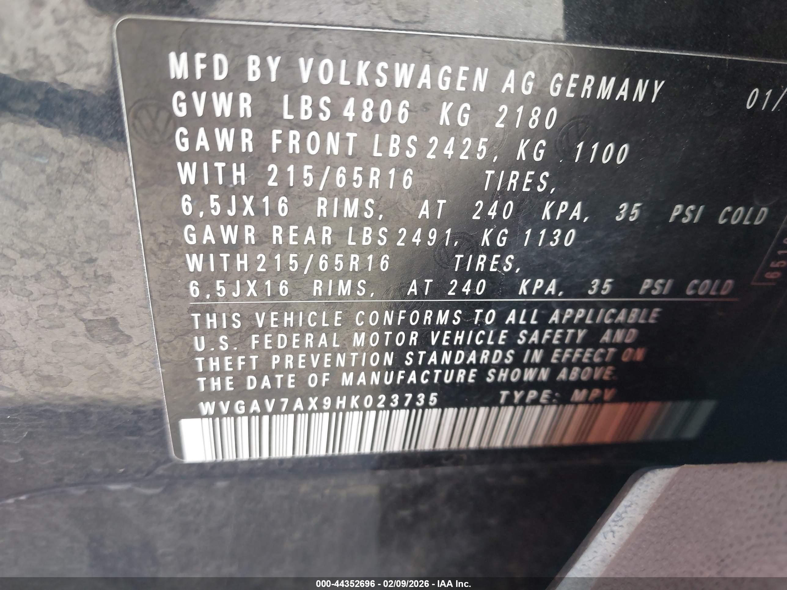 VOLKSWAGEN TIGUAN image 9