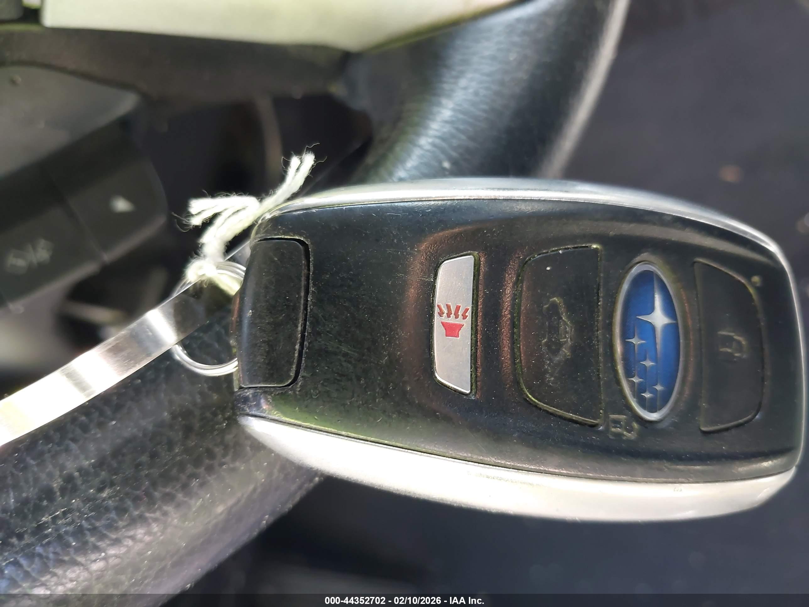 SUBARU OUTBACK image 11
