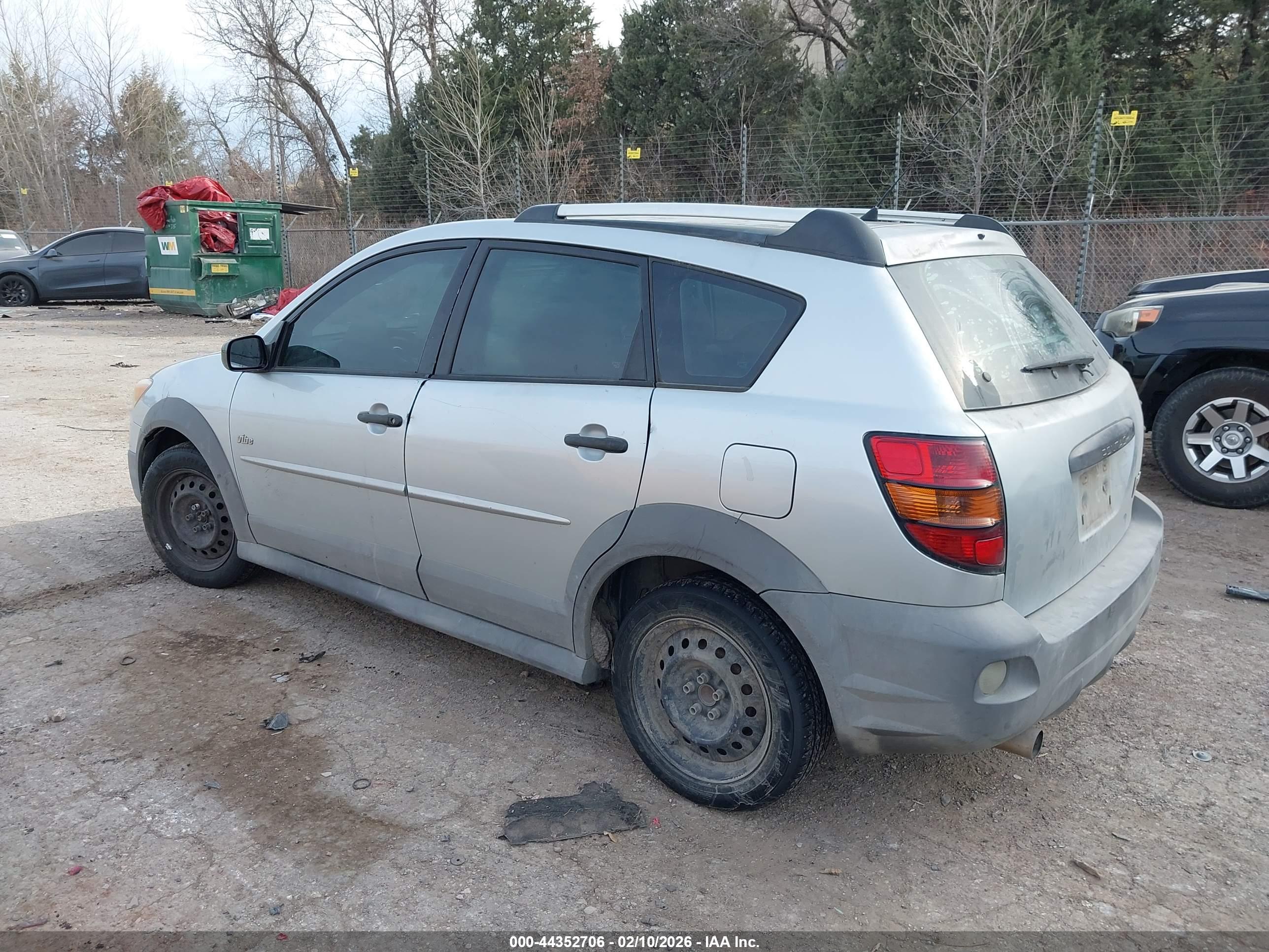 PONTIAC VIBE image 3
