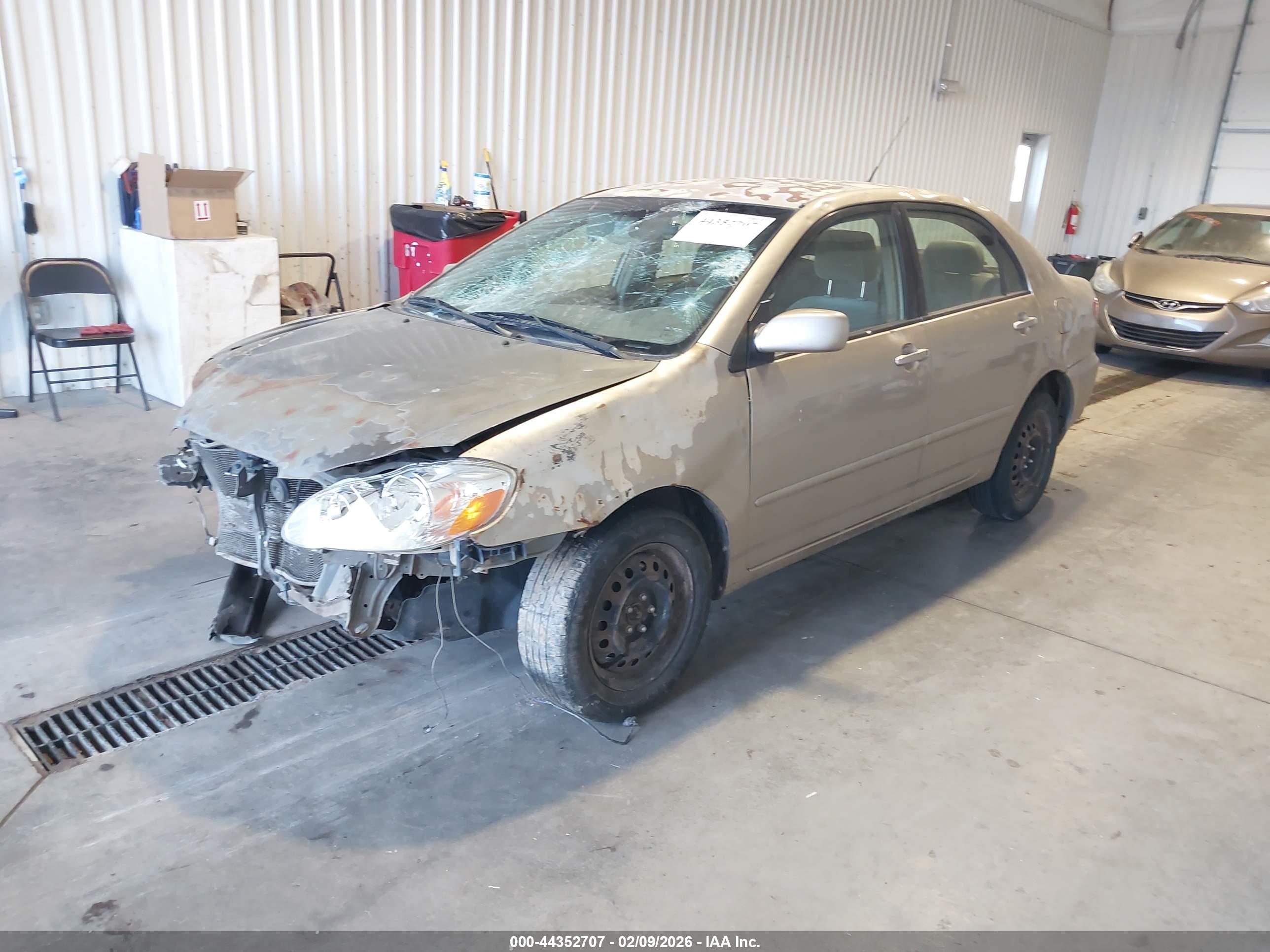 TOYOTA COROLLA image 2