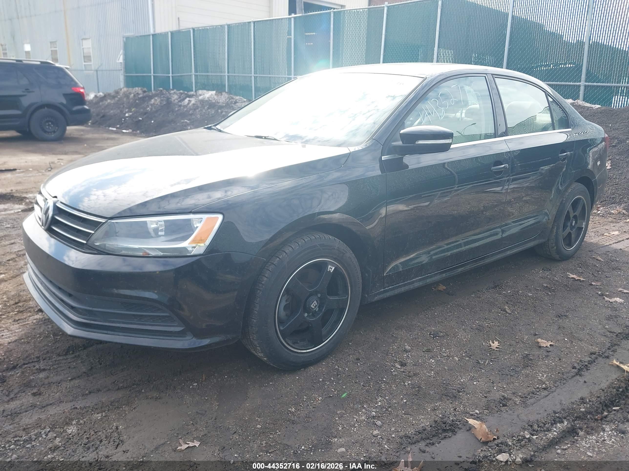 VOLKSWAGEN JETTA image 2