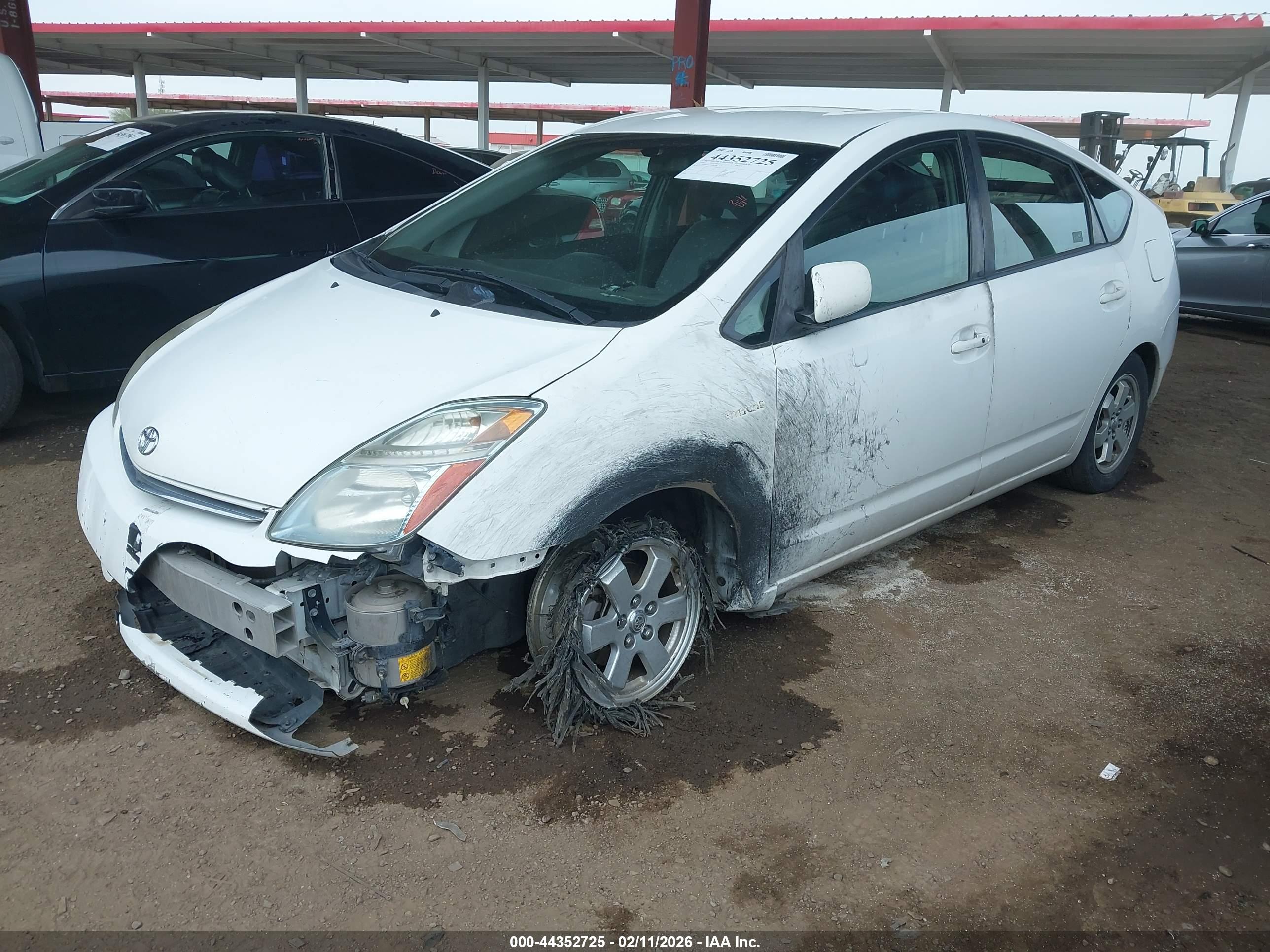 TOYOTA PRIUS image 2