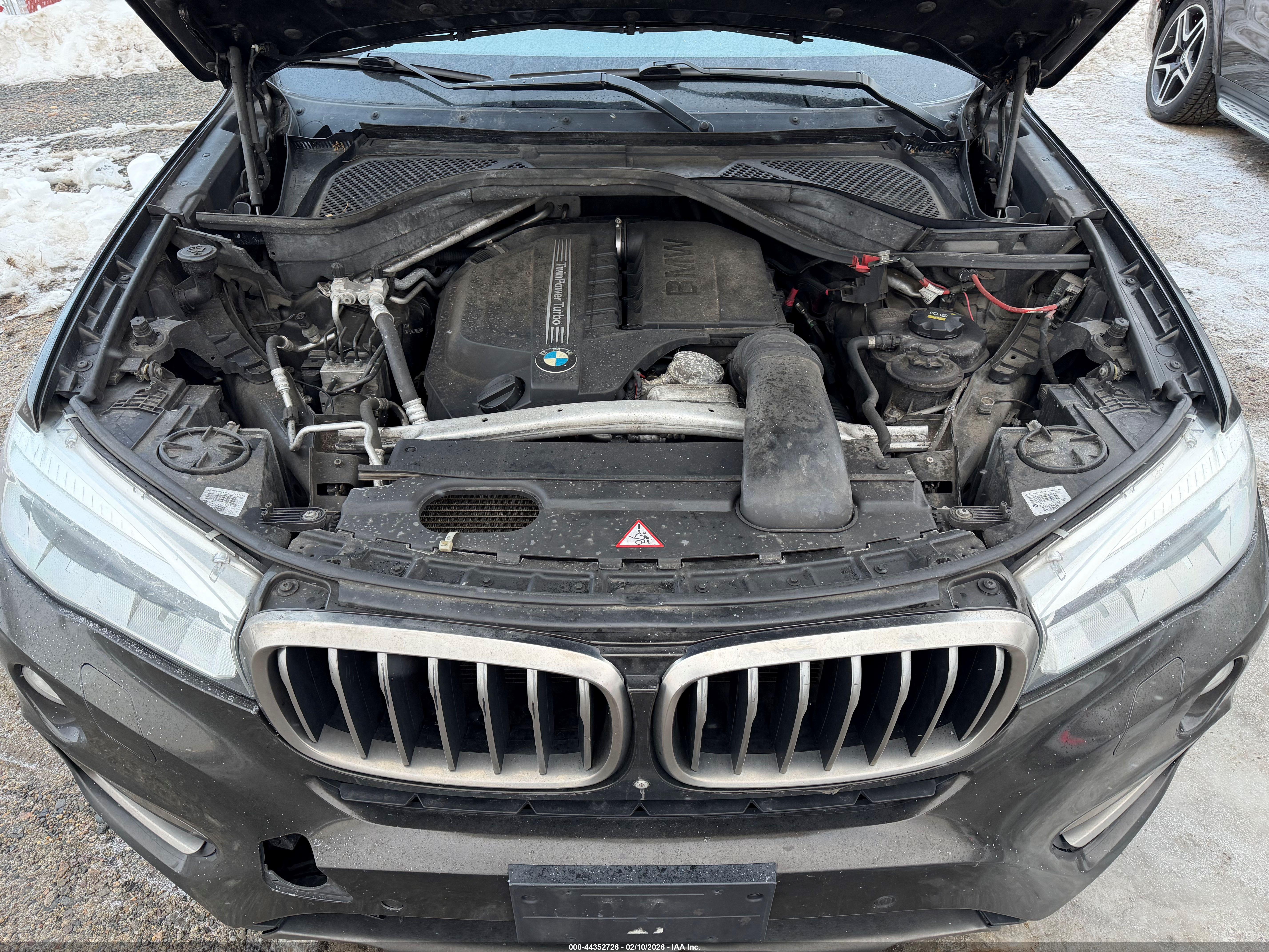 BMW X6 image 10