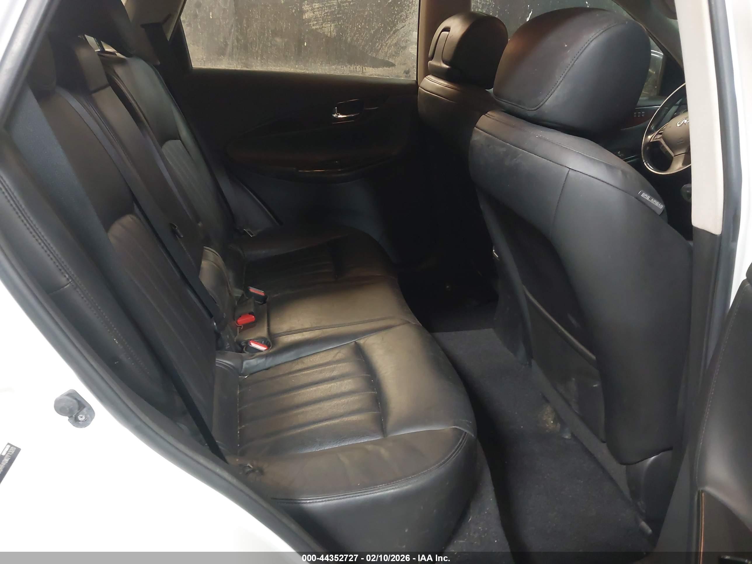 INFINITI QX50 image 8