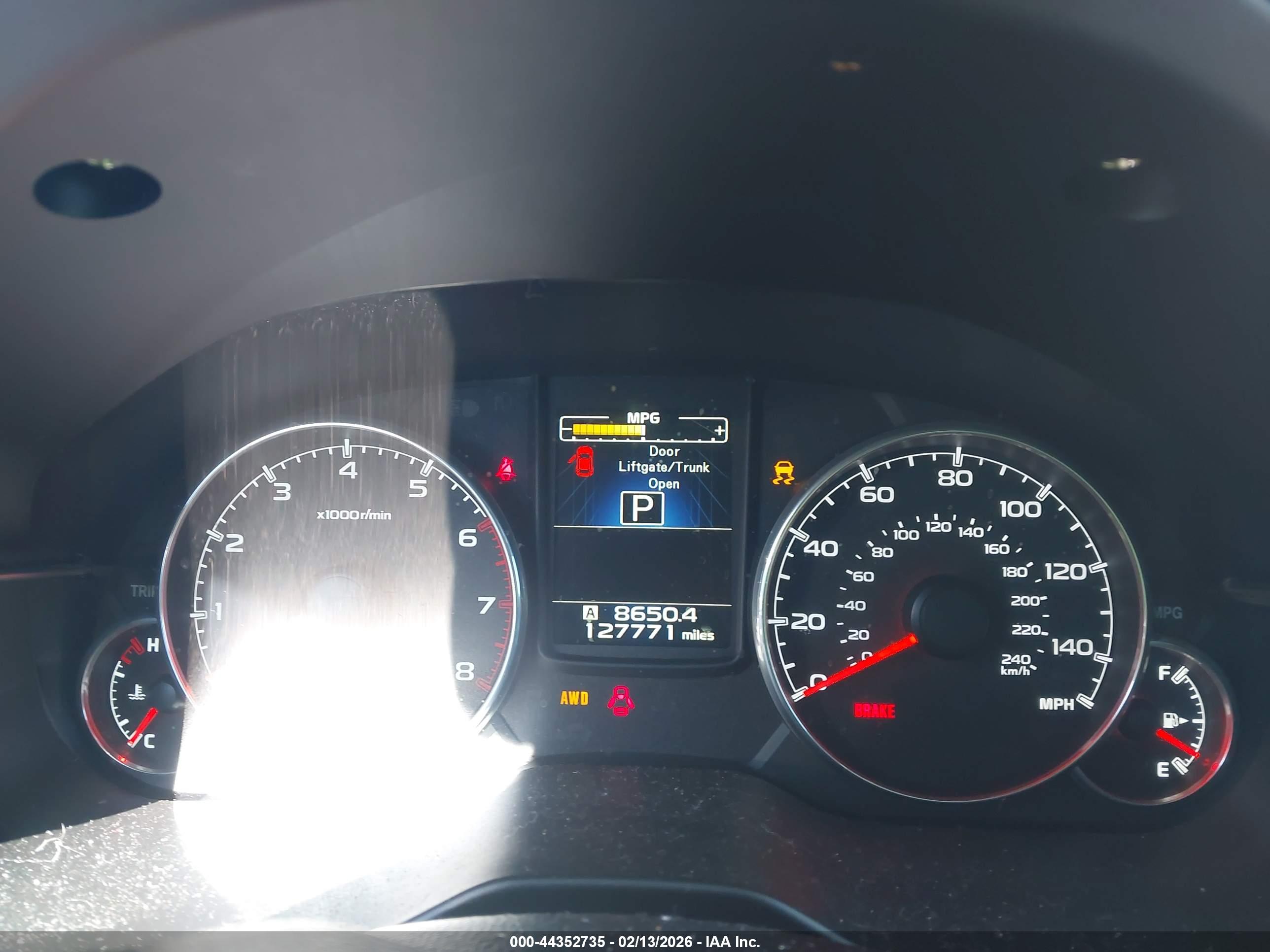 SUBARU OUTBACK image 7