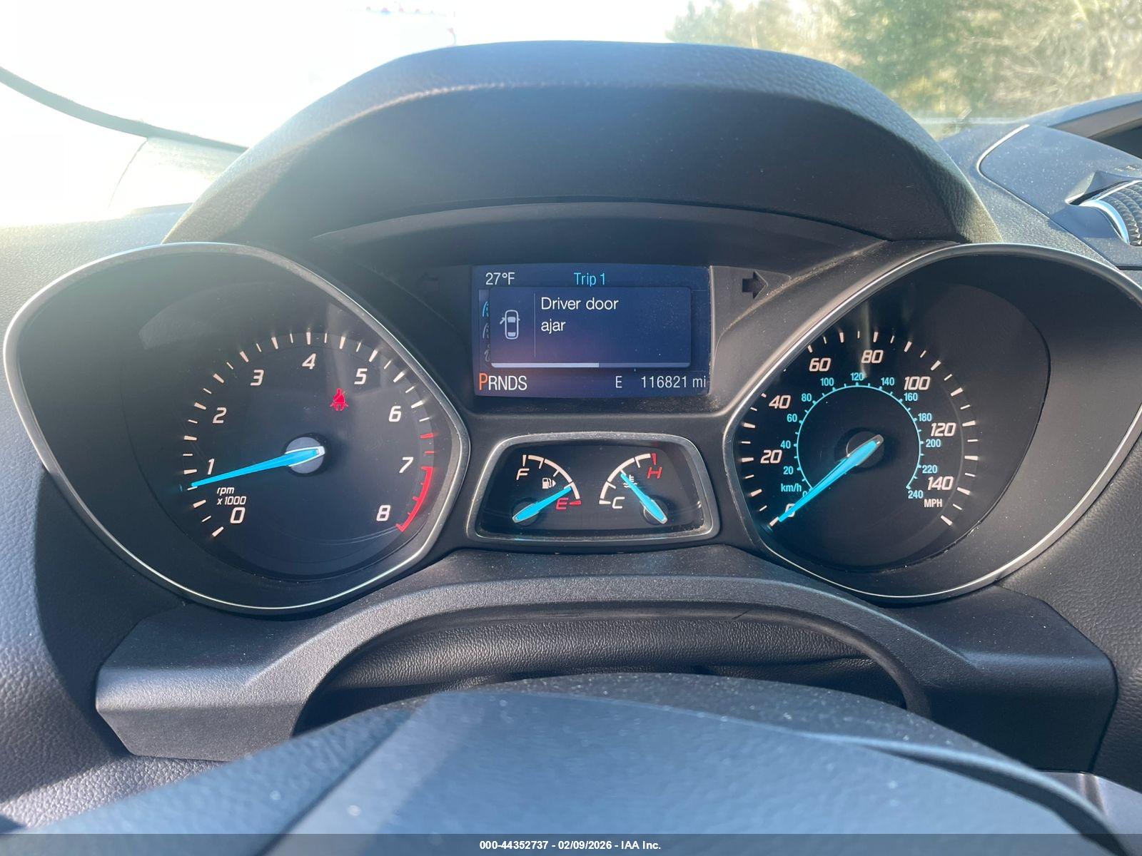 FORD ESCAPE image 7