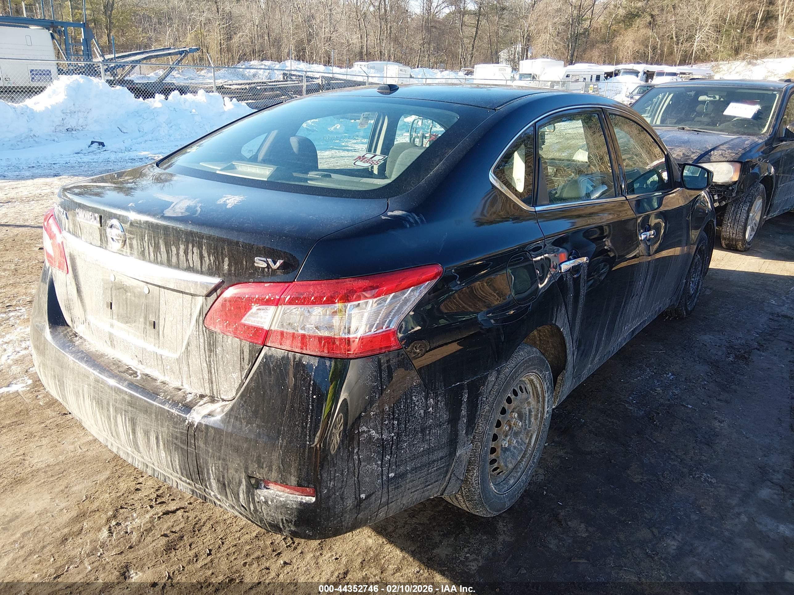NISSAN SENTRA image 4