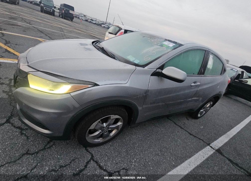 HONDA HR-V image 2