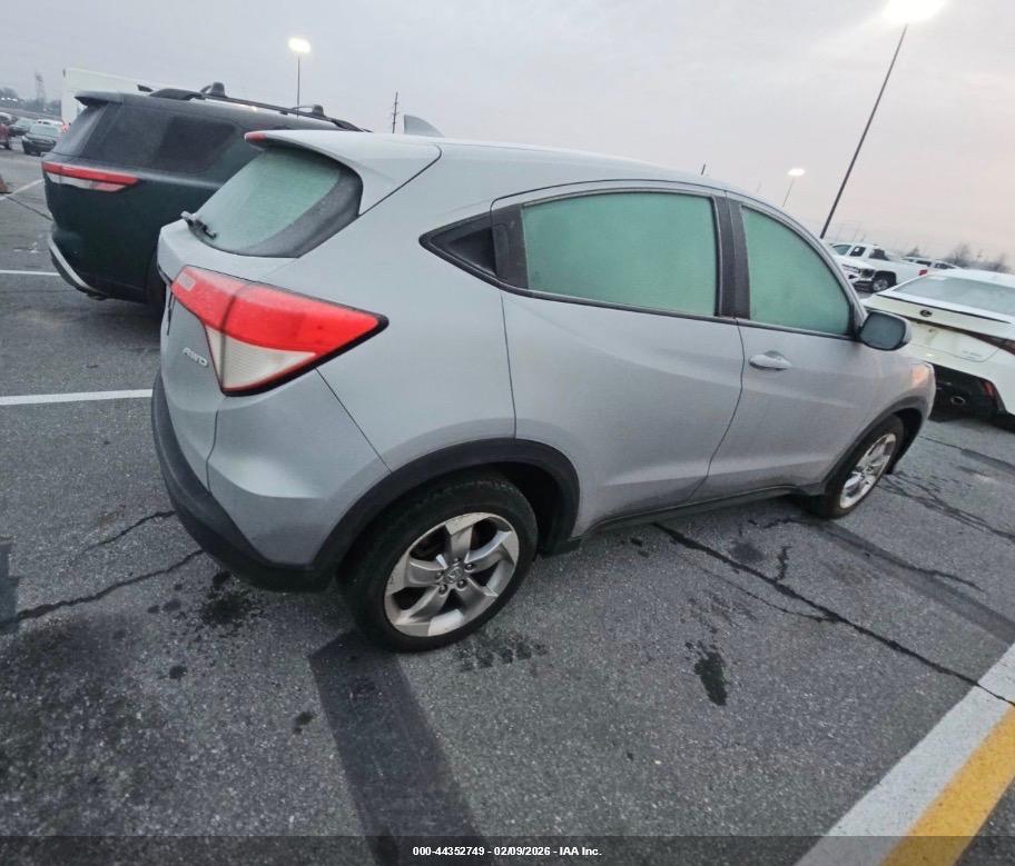 HONDA HR-V image 4