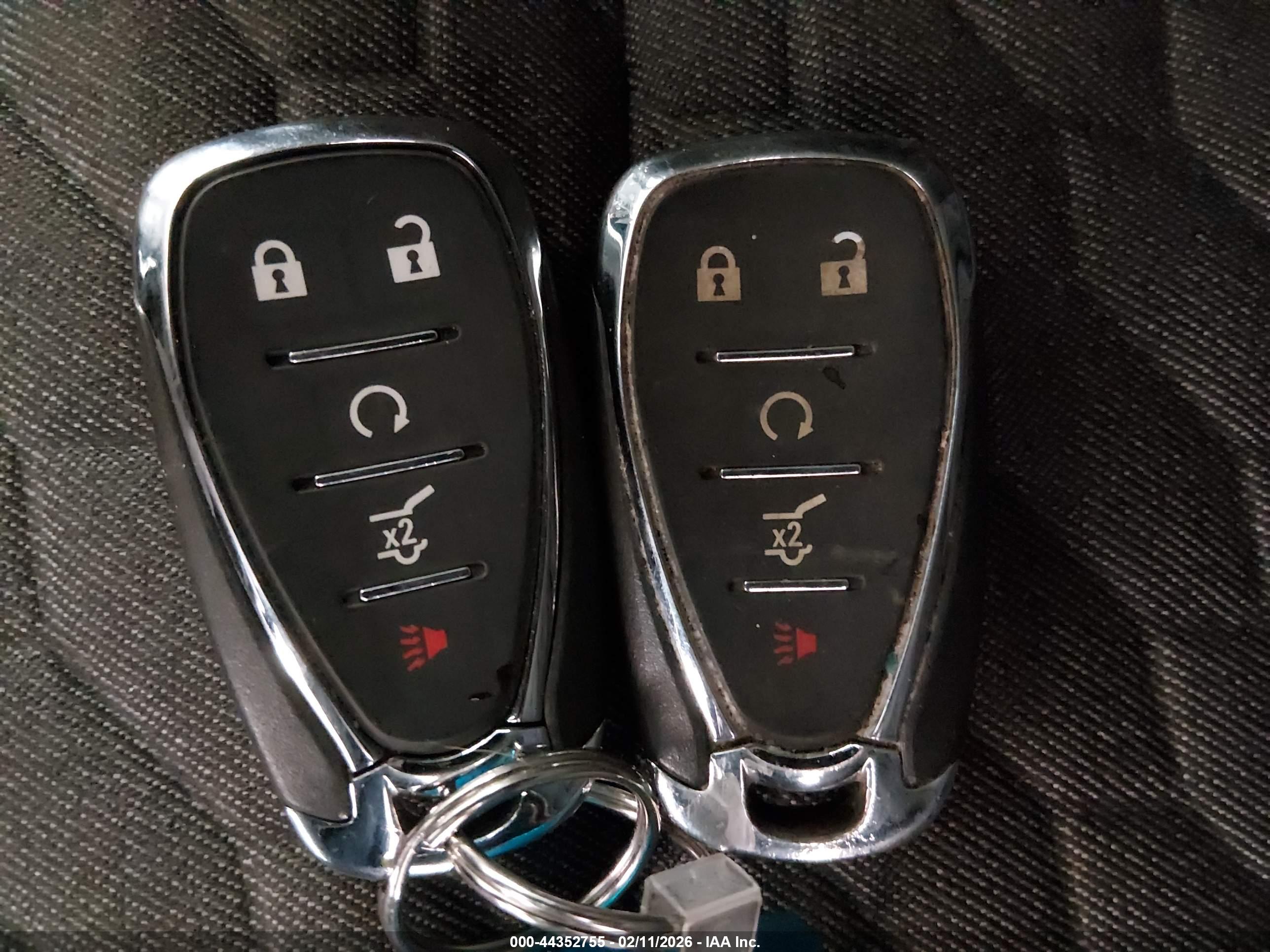 CHEVROLET EQUINOX image 11