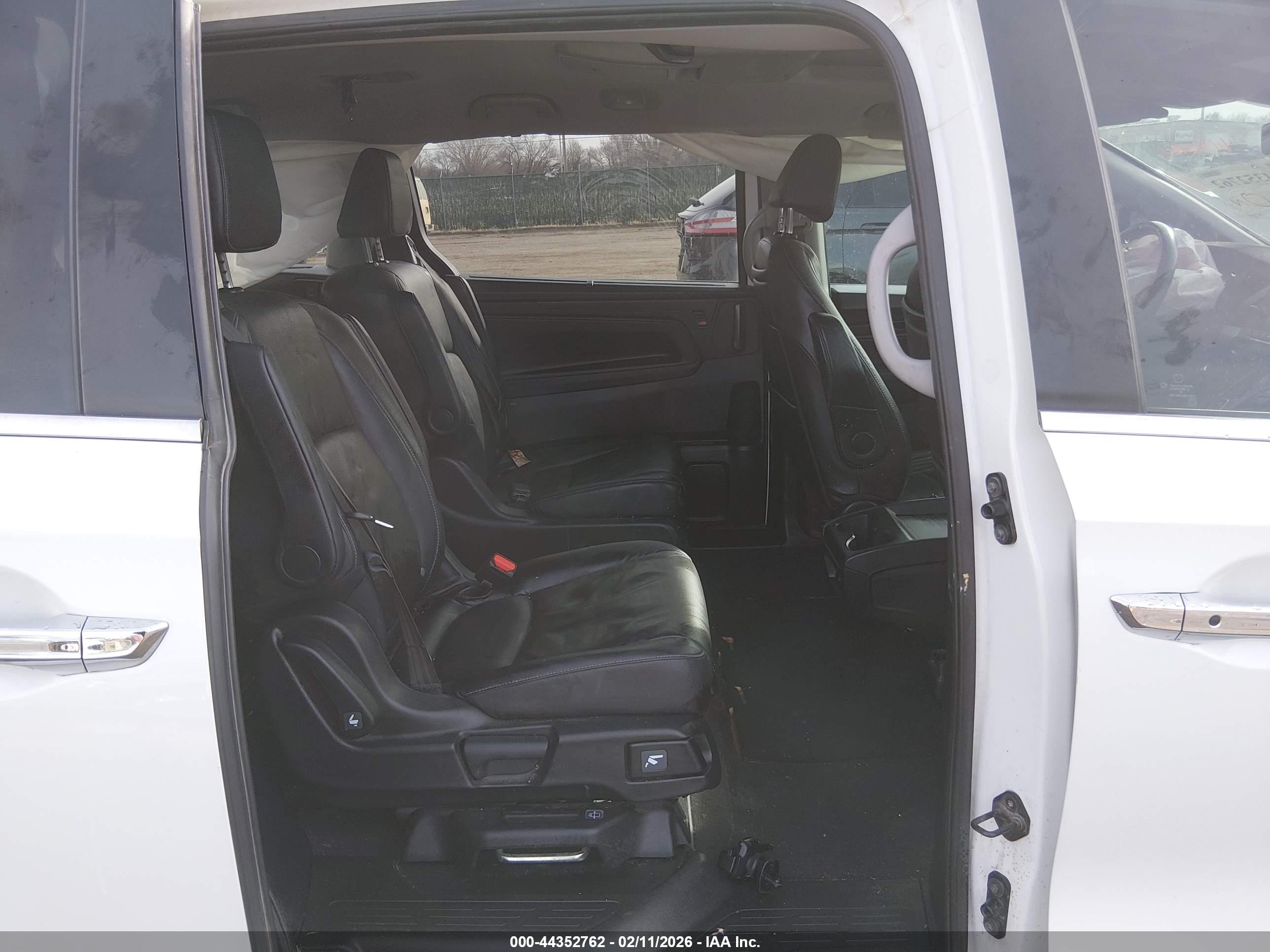 HONDA ODYSSEY image 8