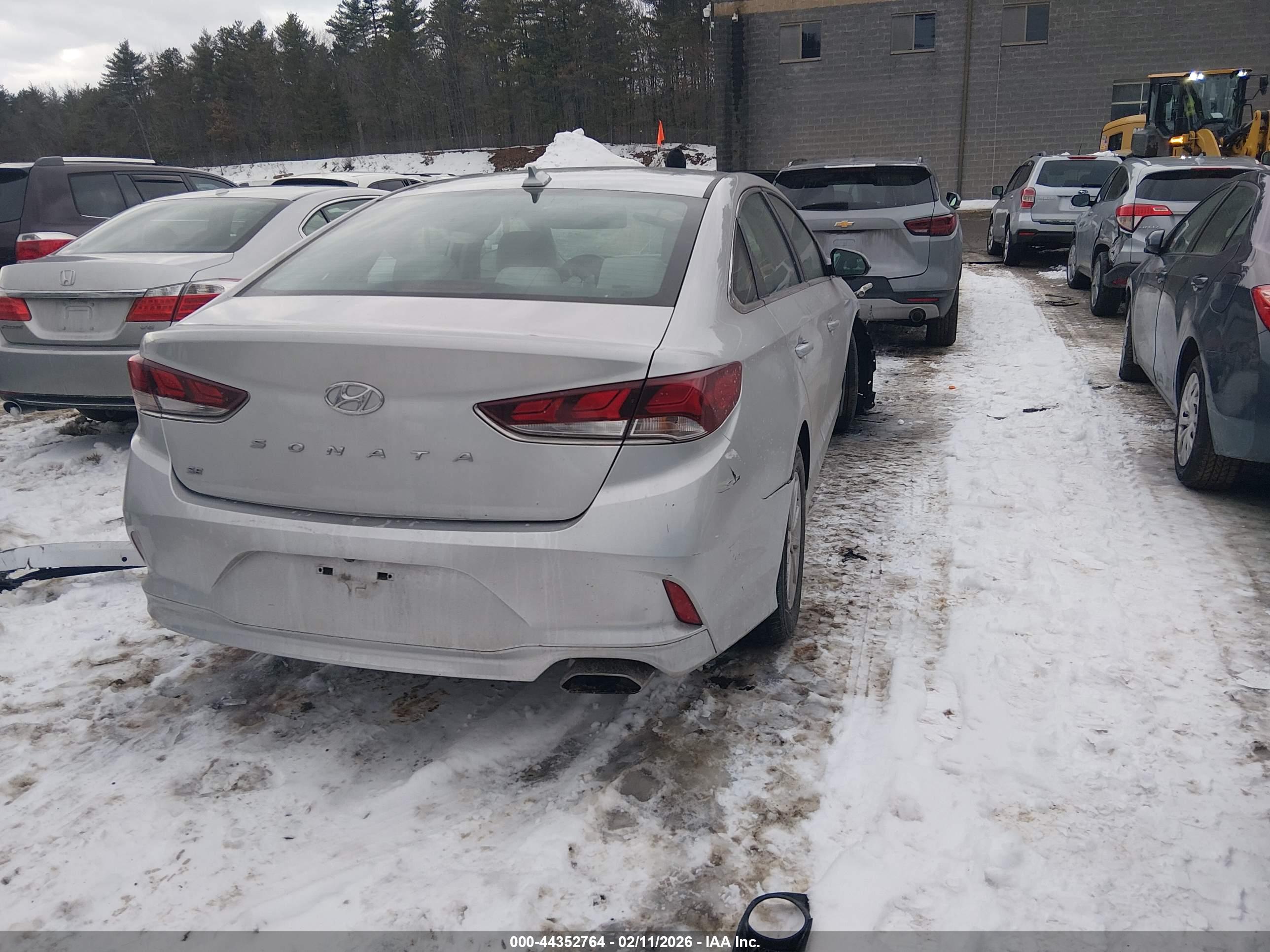 HYUNDAI SONATA image 4