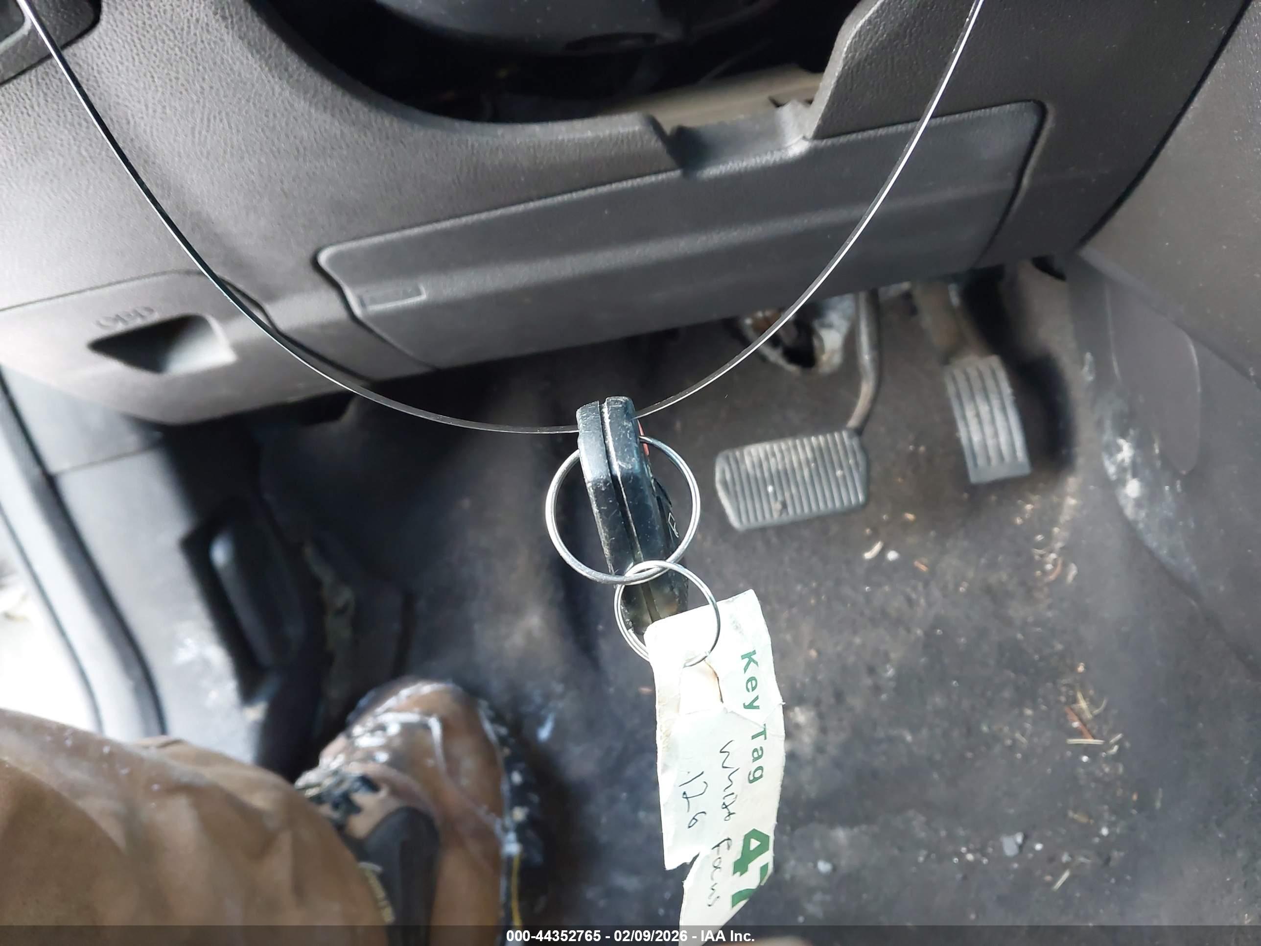 FORD FOCUS image 11
