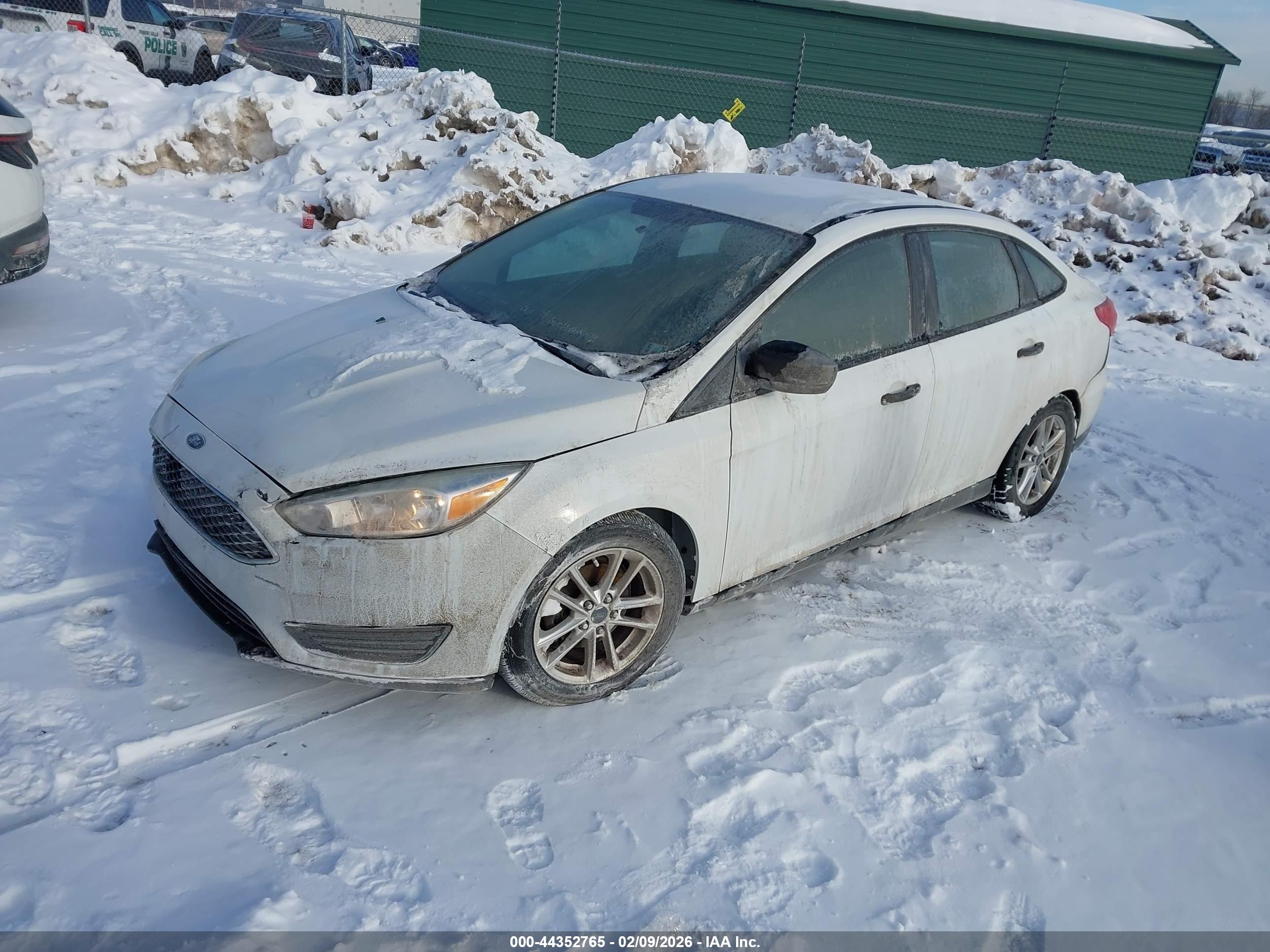 FORD FOCUS image 2