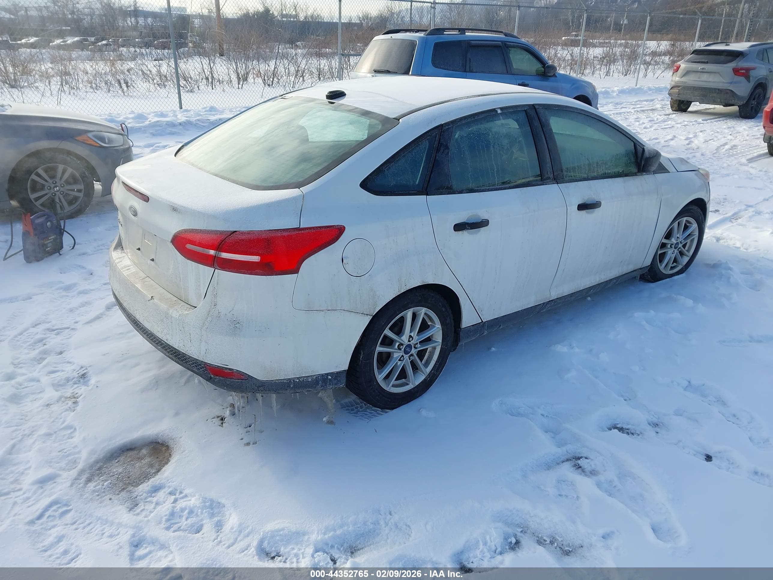 FORD FOCUS image 4