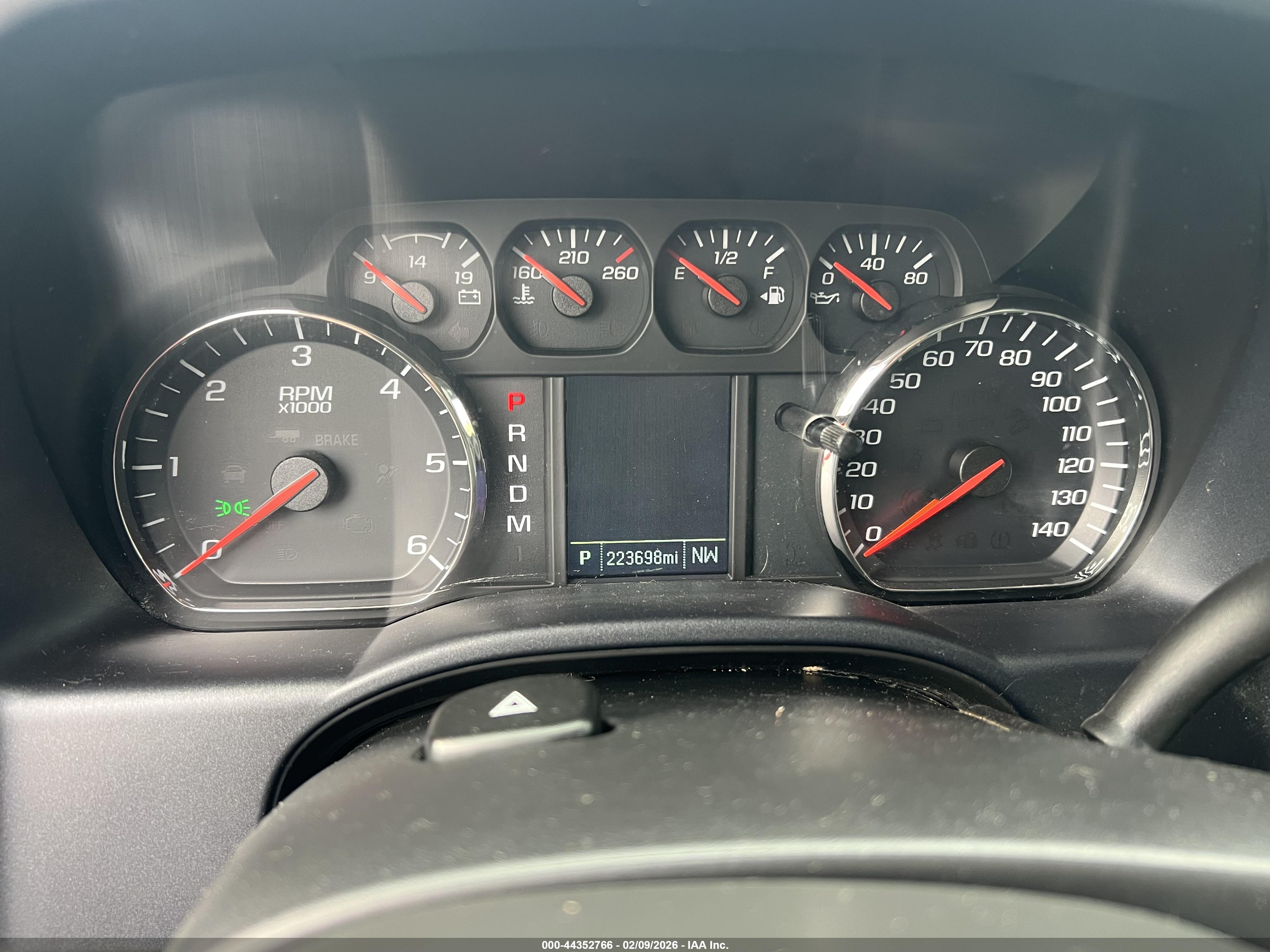 CHEVROLET SILVERADO image 7