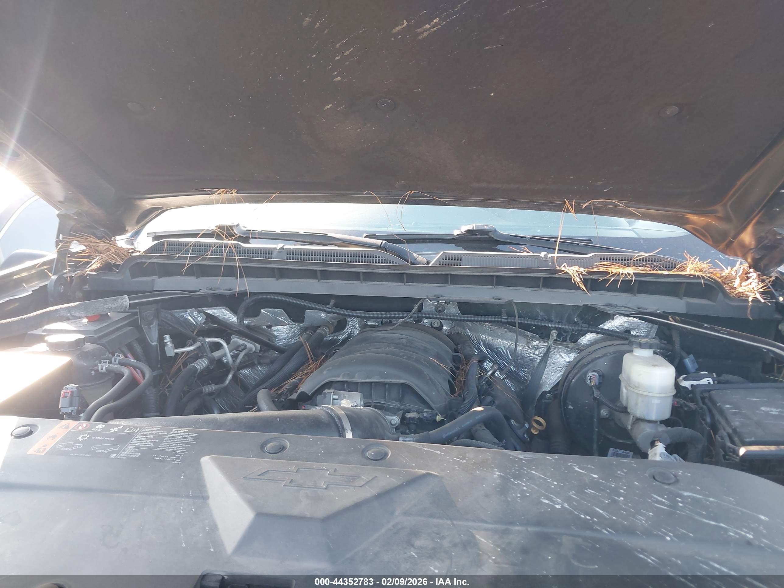 CHEVROLET SILVERADO image 10