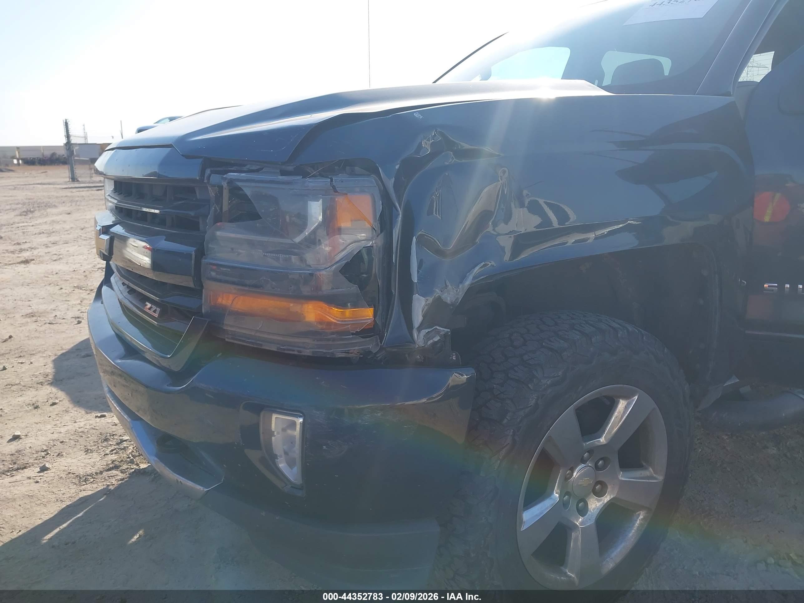 CHEVROLET SILVERADO image 6