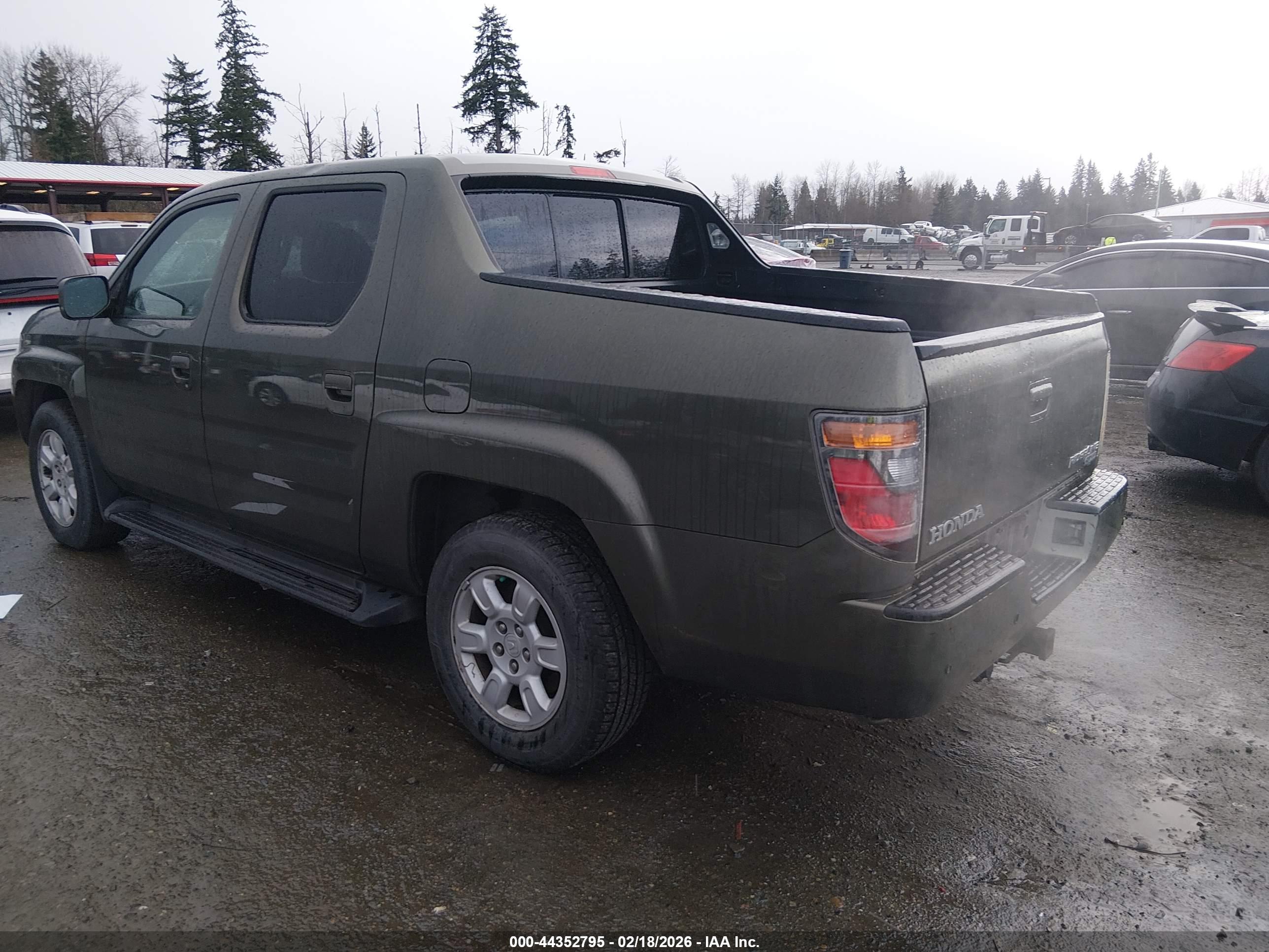HONDA RIDGELINE image 3