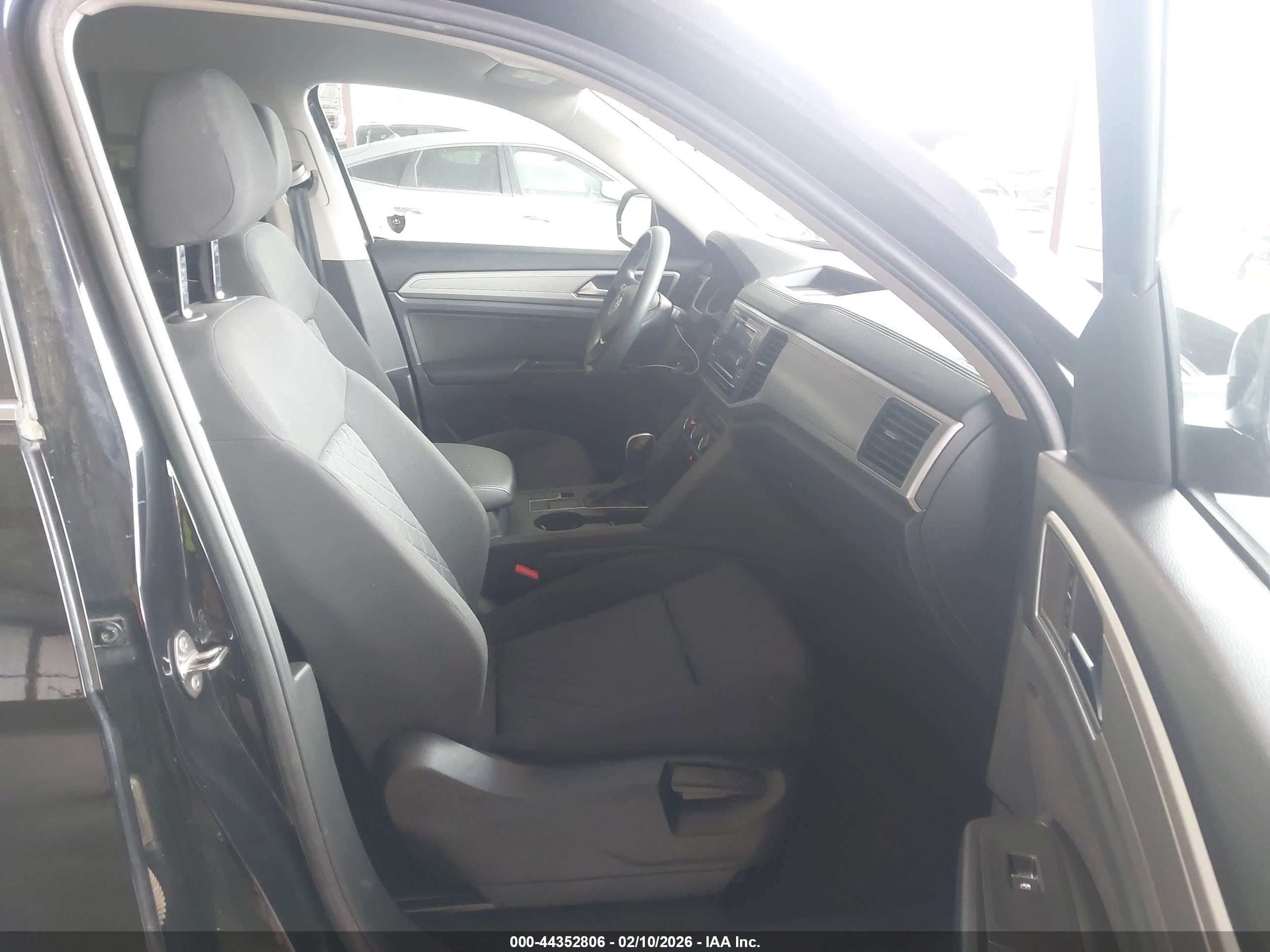 VOLKSWAGEN ATLAS image 5