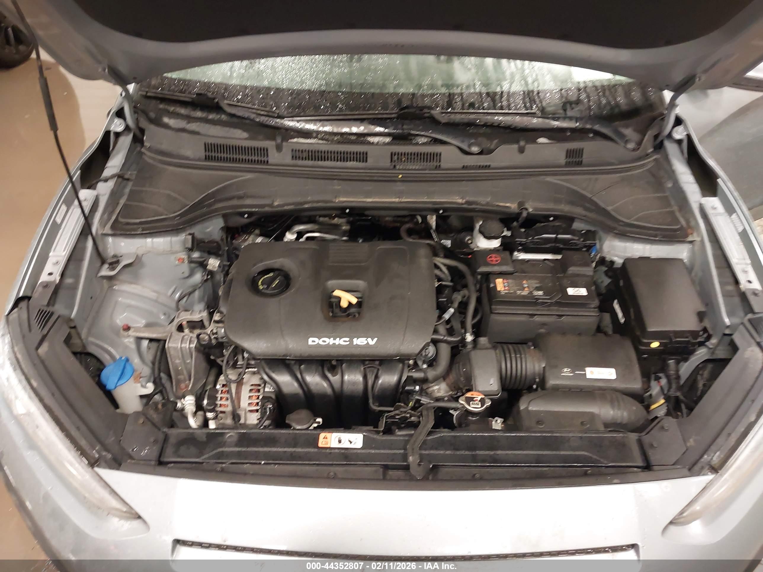 HYUNDAI KONA image 10