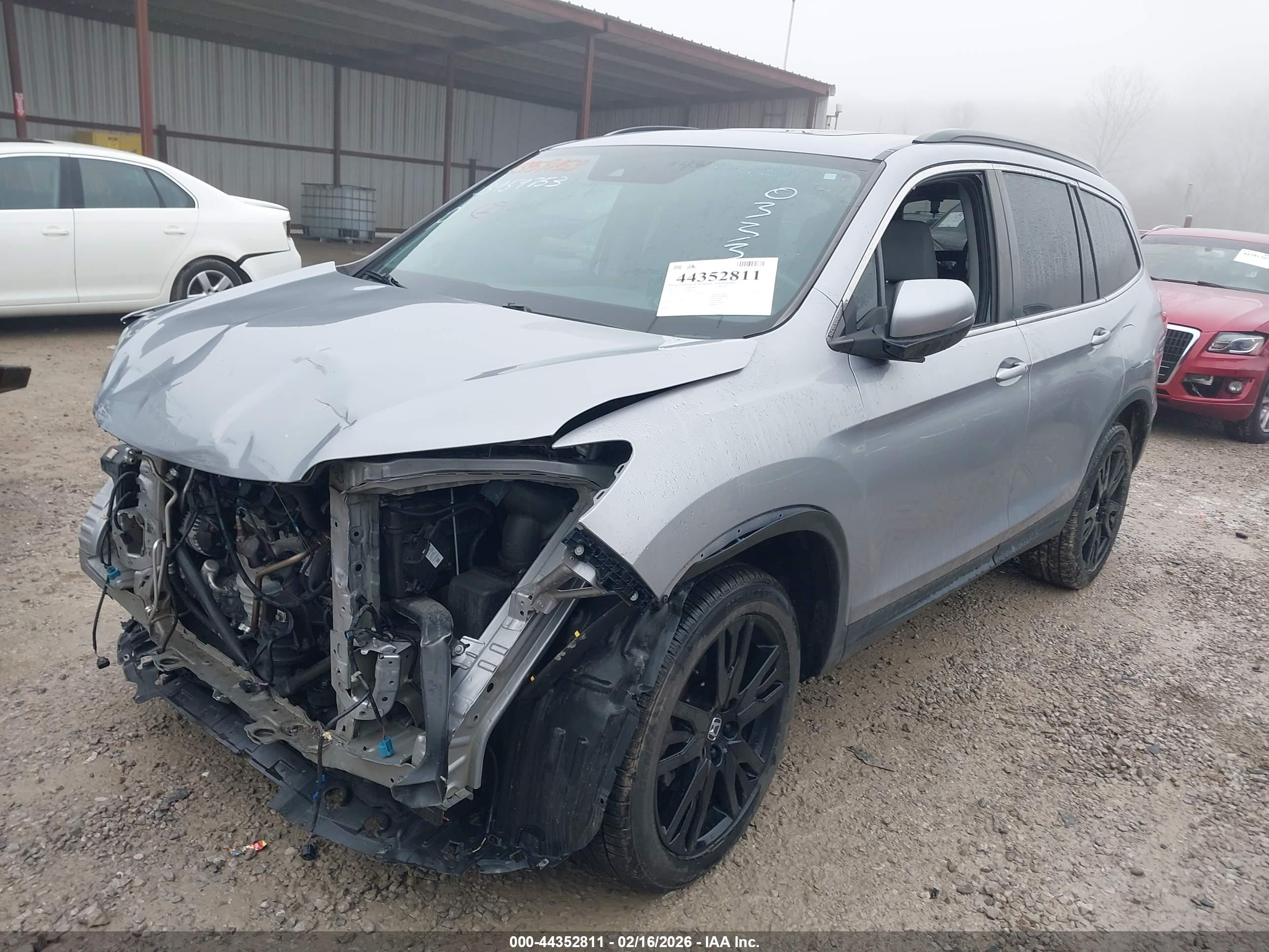 HONDA PILOT image 2