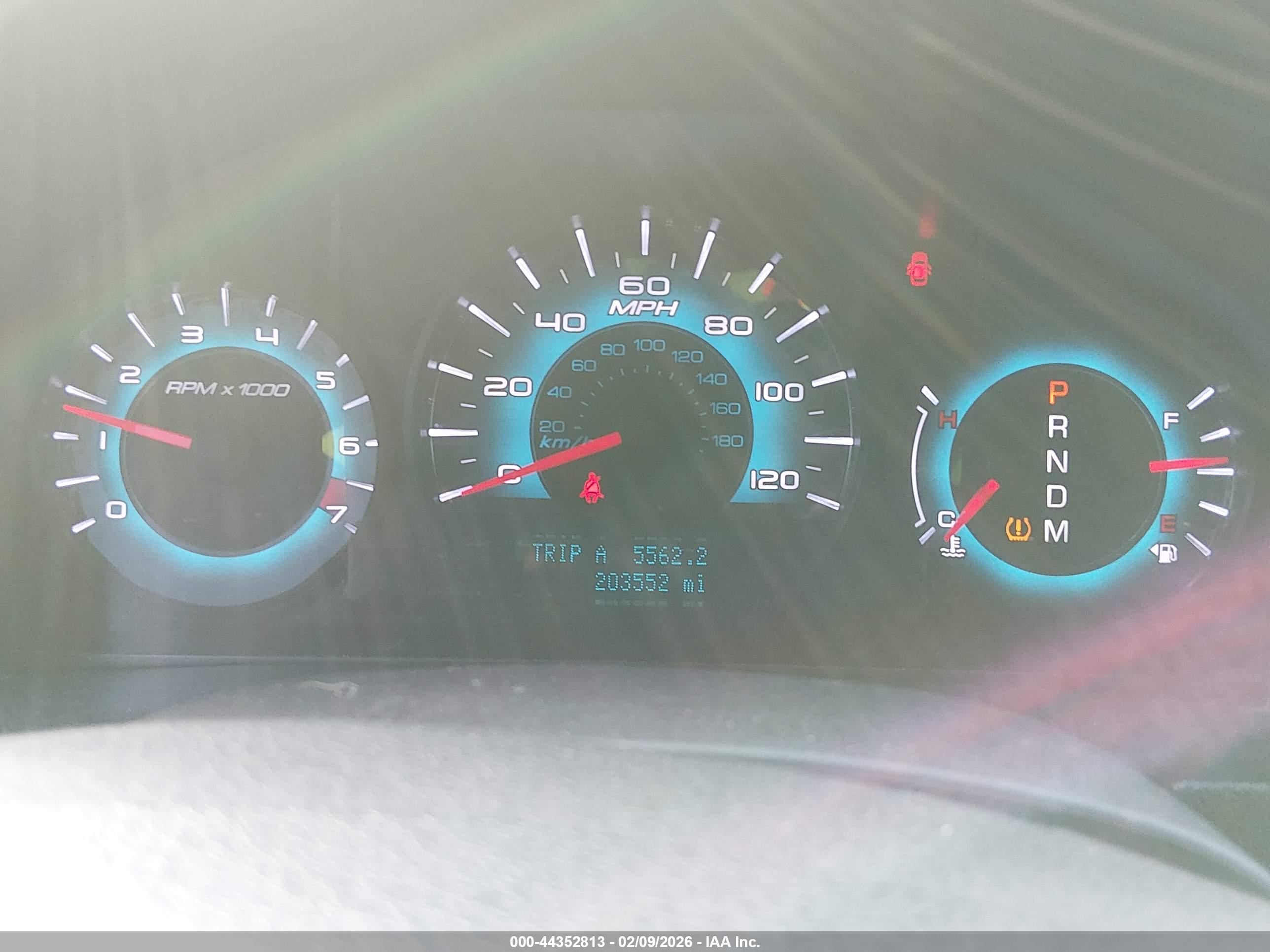 FORD FUSION image 7
