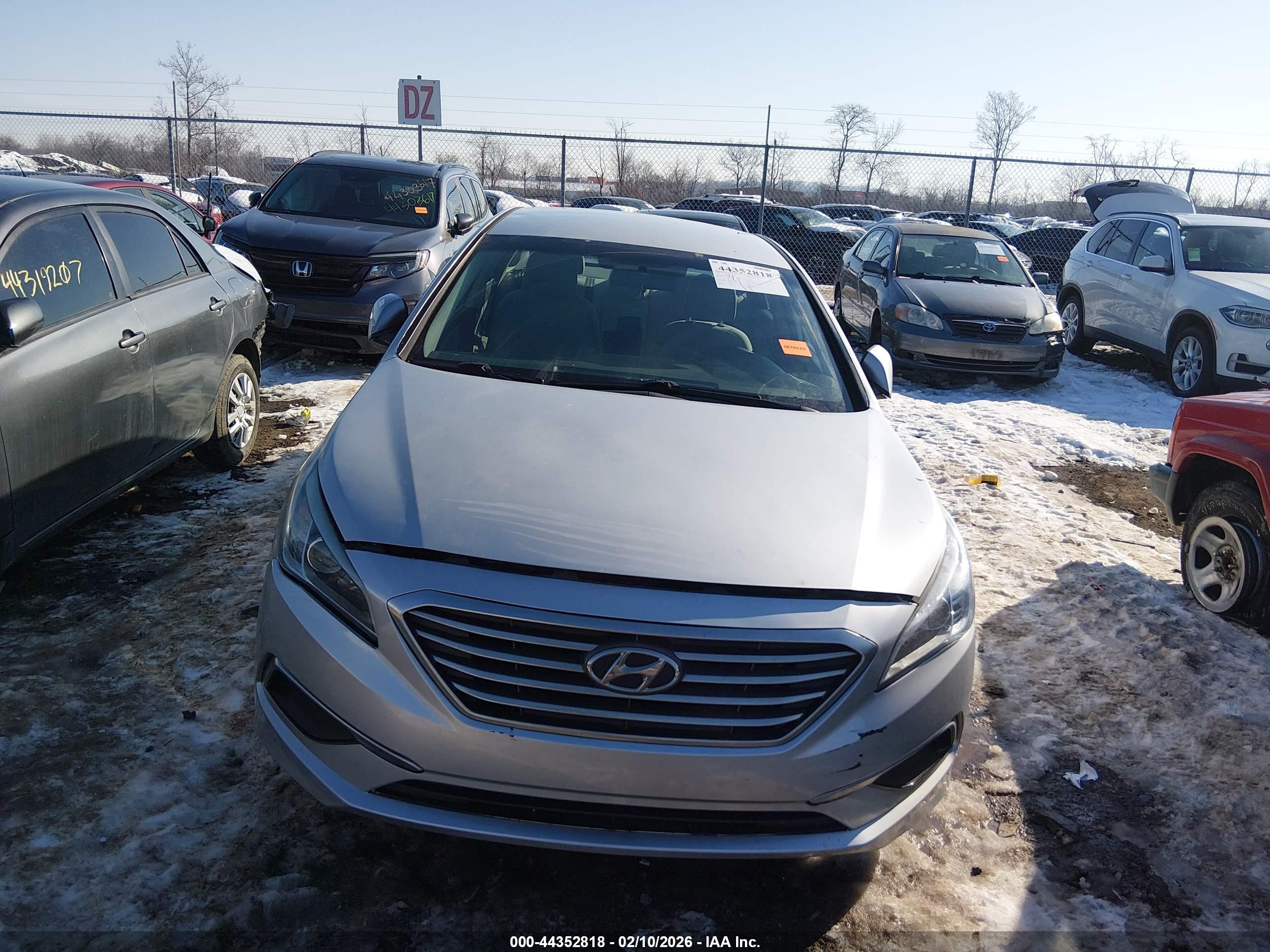 HYUNDAI SONATA image 6