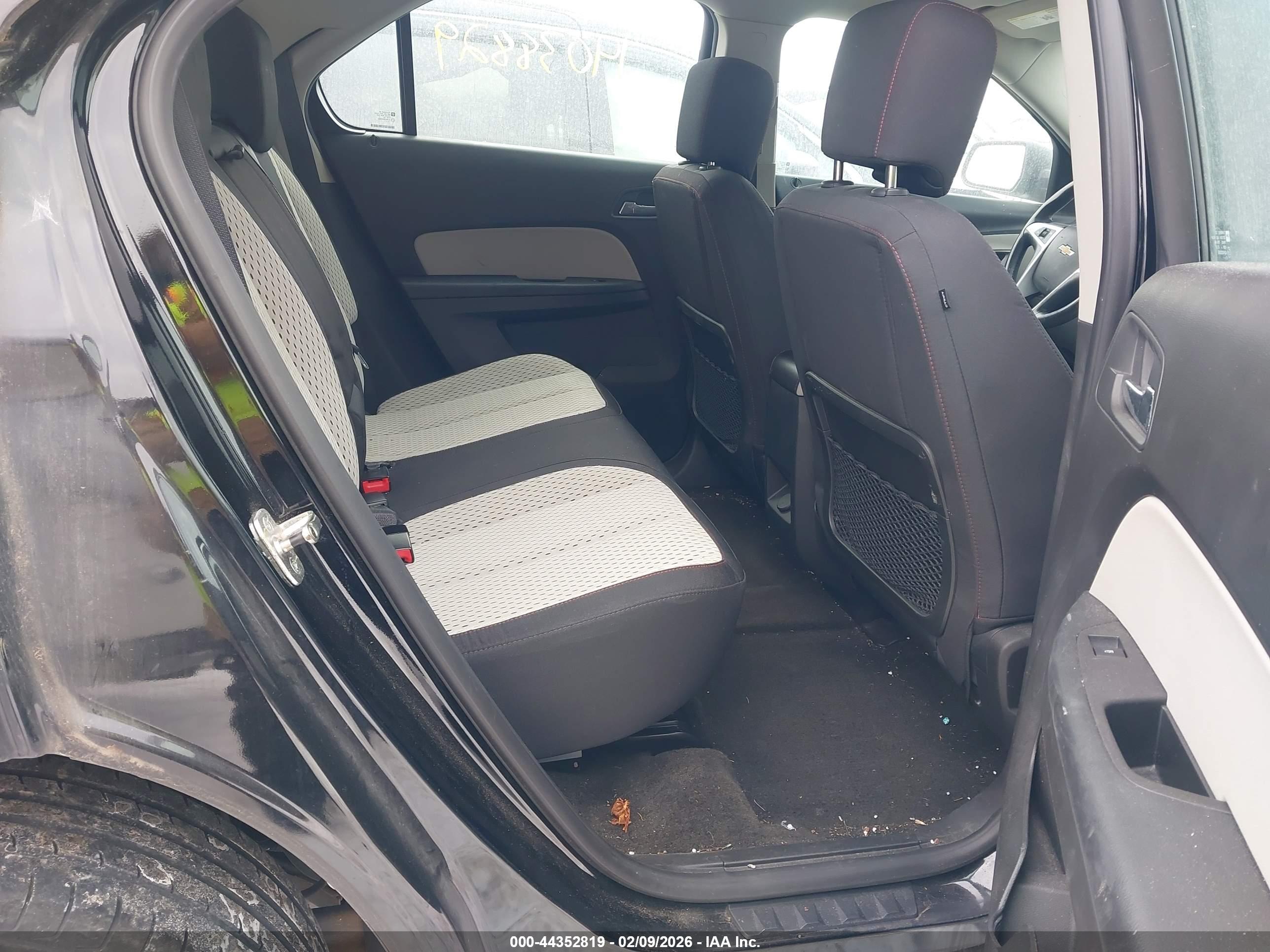 CHEVROLET EQUINOX image 8