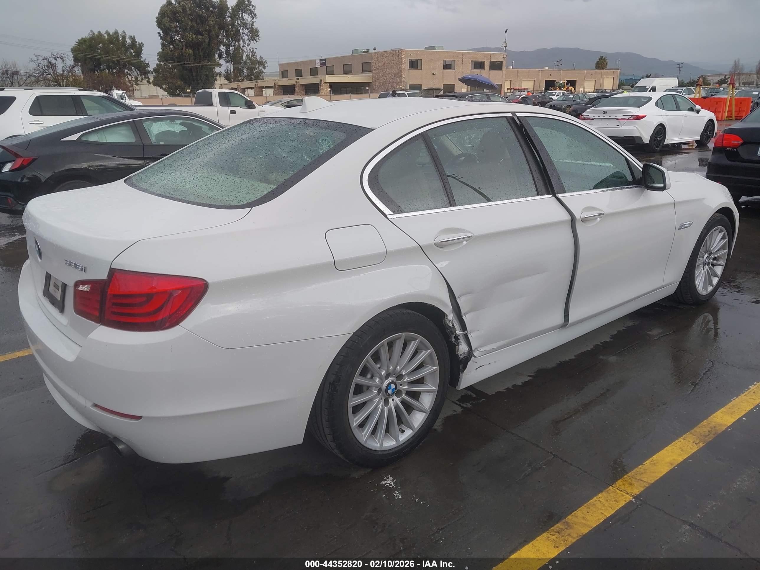 BMW 535I image 4