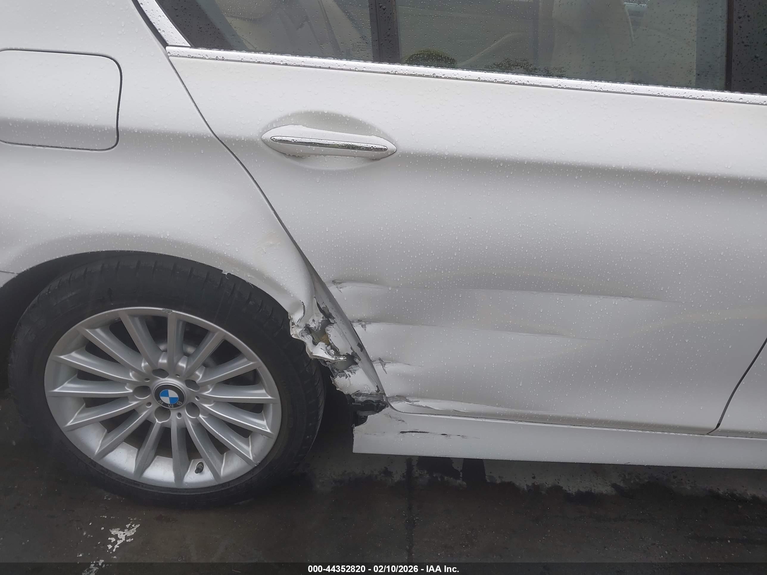 BMW 535I image 6