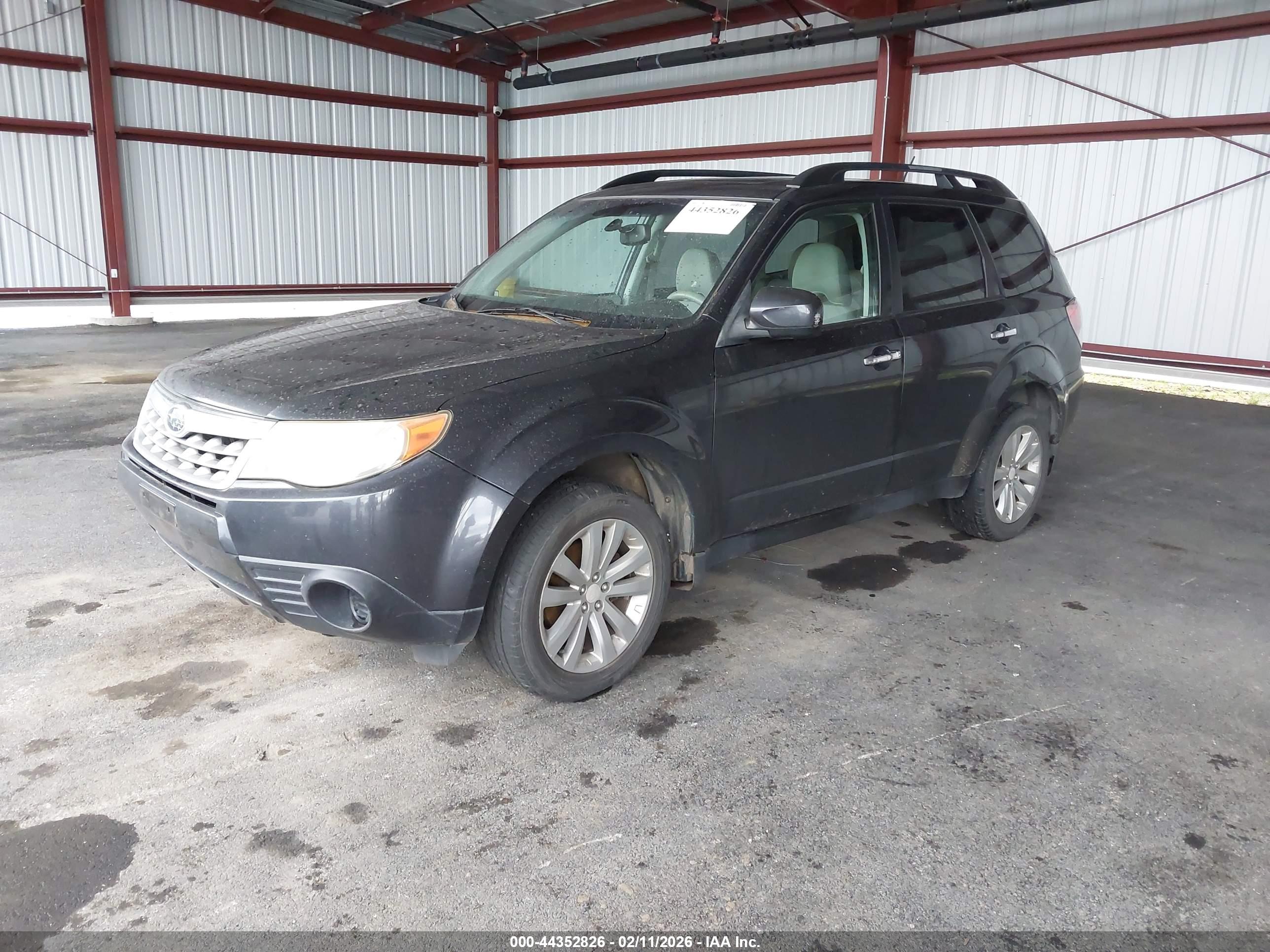 SUBARU FORESTER image 2