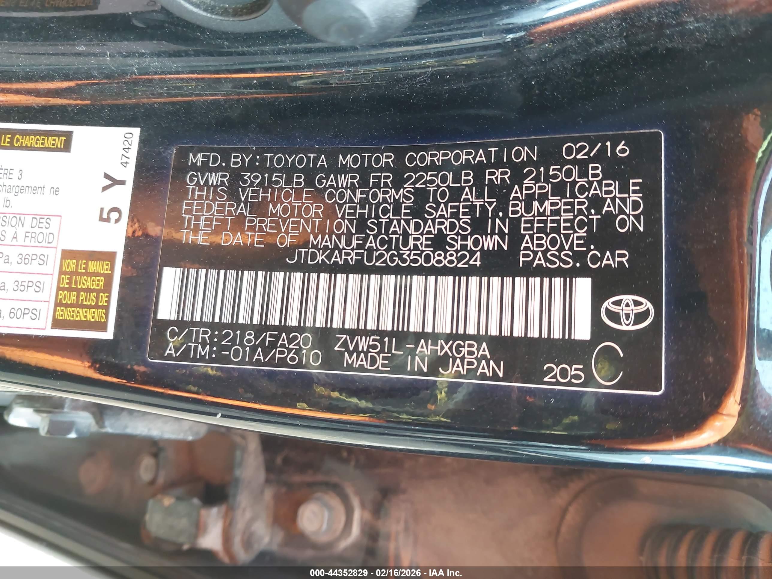 TOYOTA PRIUS image 9