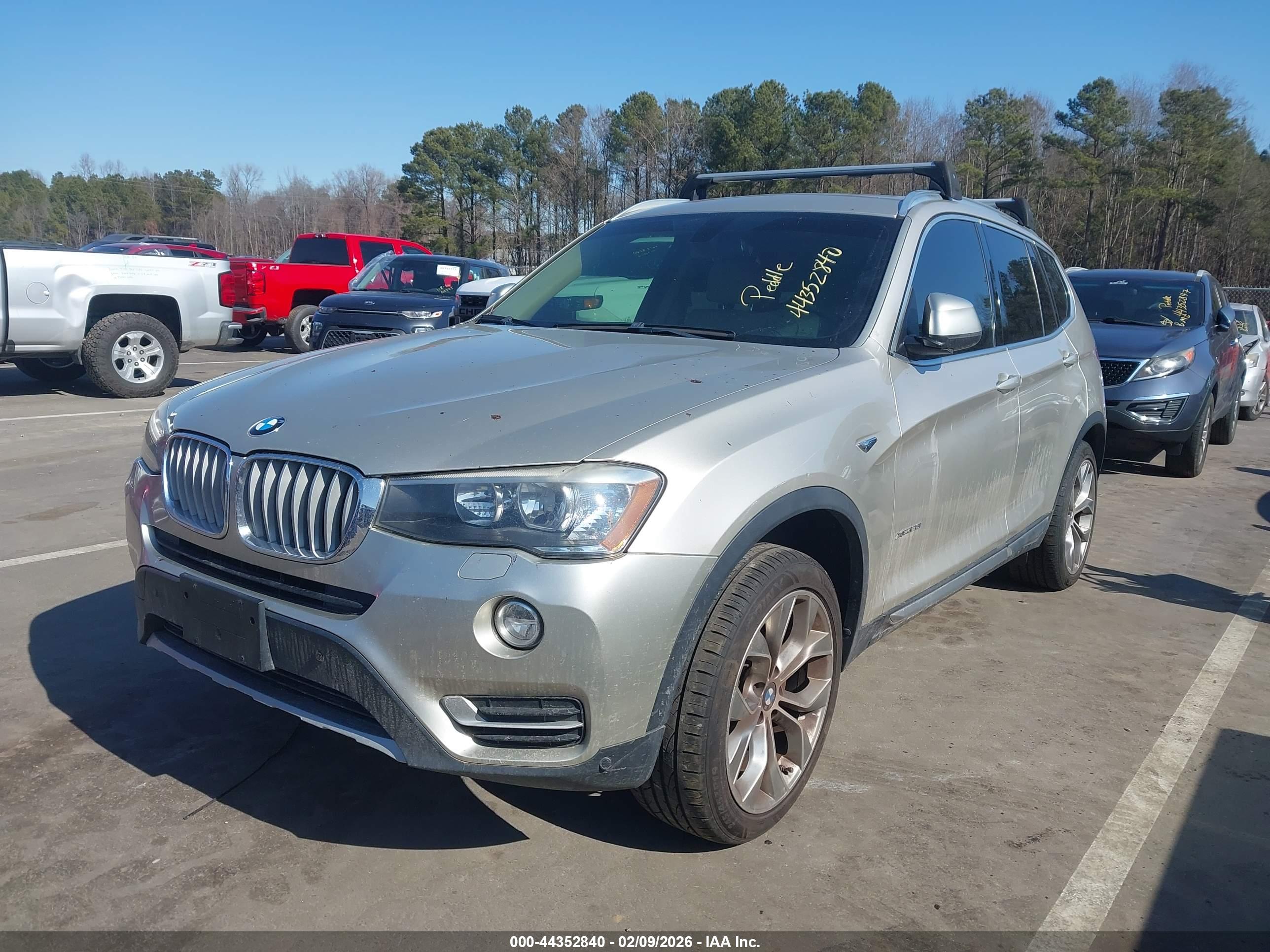 BMW X3 image 2