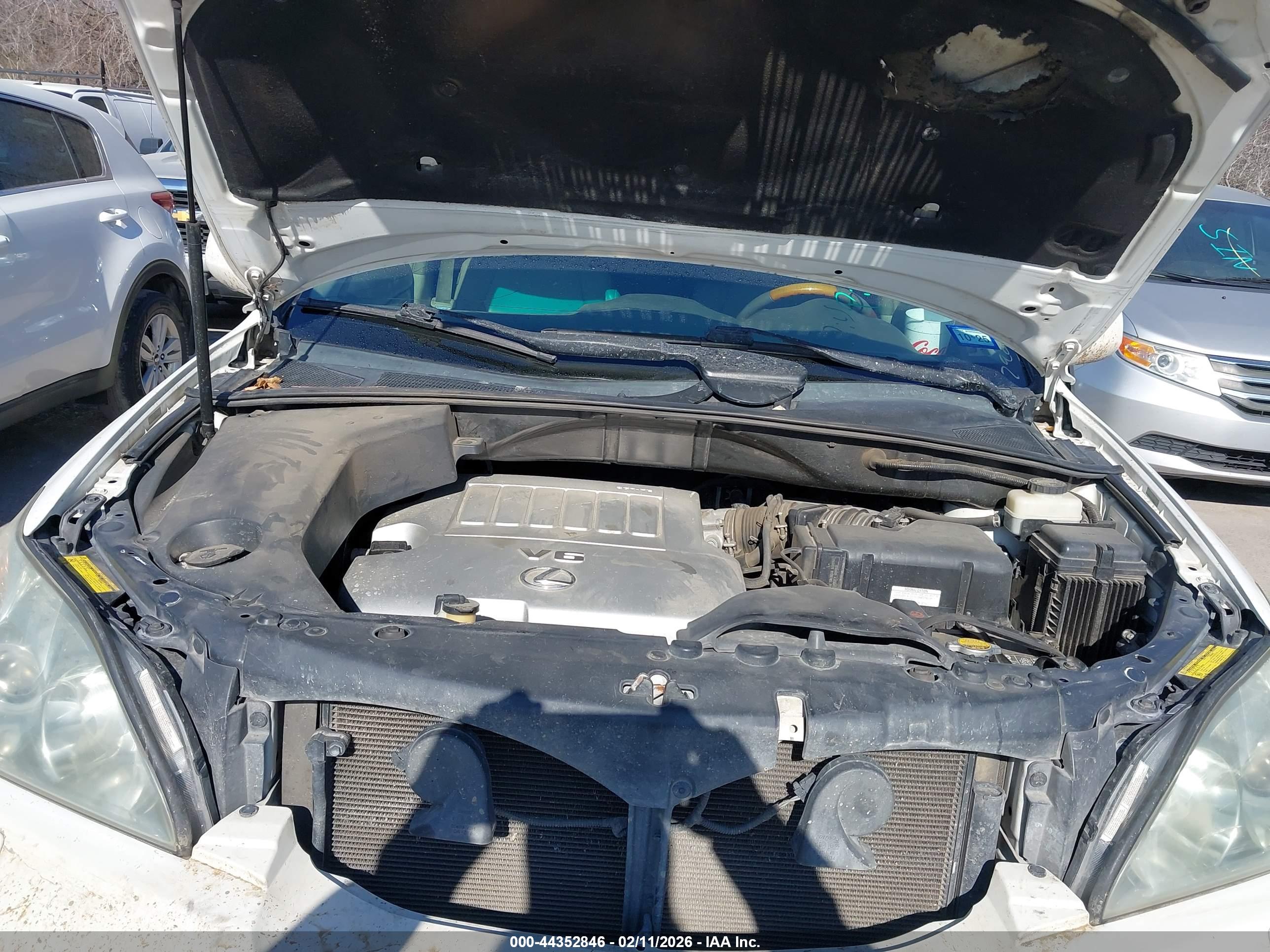 LEXUS RX image 10