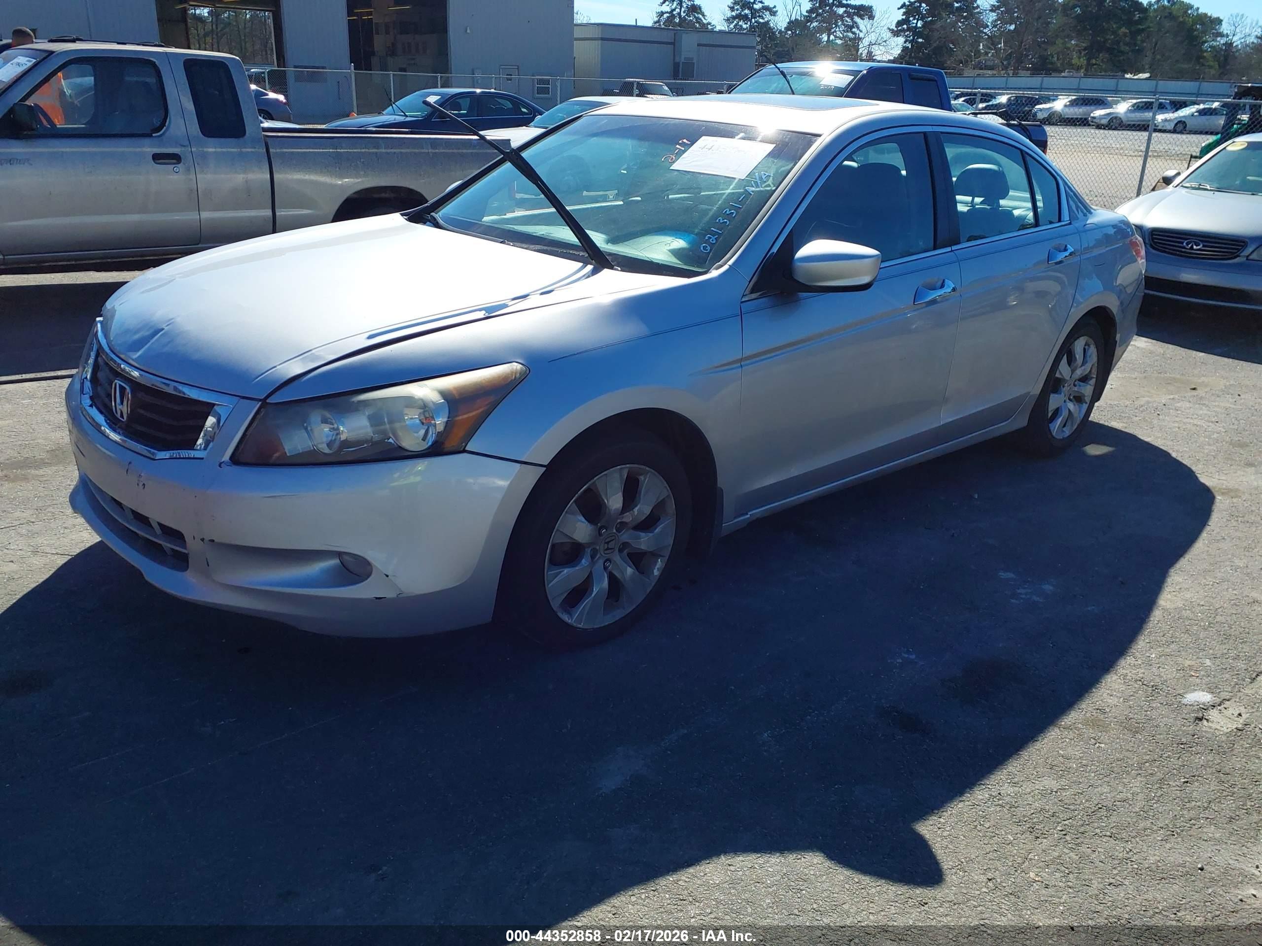 HONDA ACCORD image 2