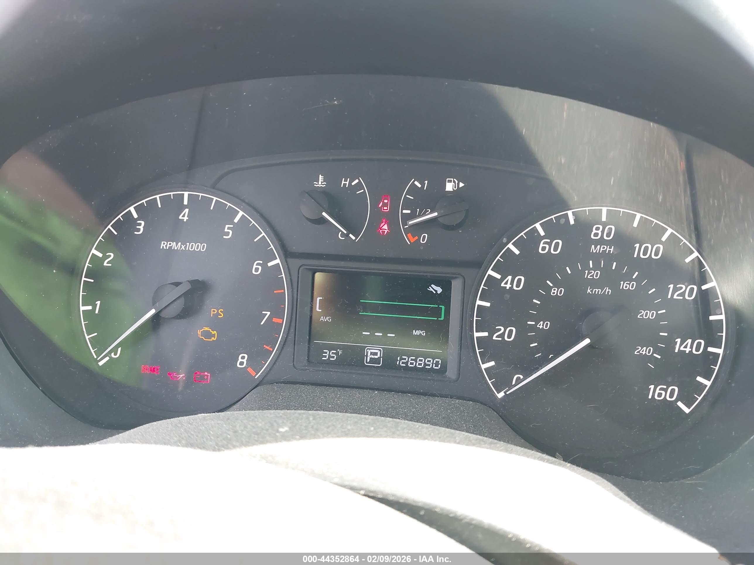 NISSAN SENTRA image 7
